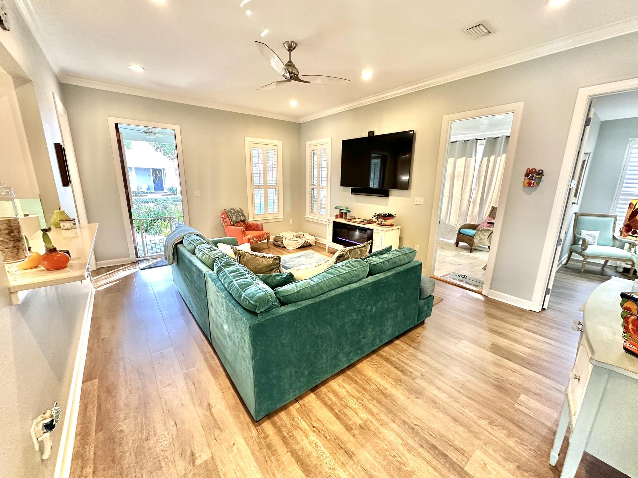 CRYSTAL LAKE II AT SANDESTIN - Residential