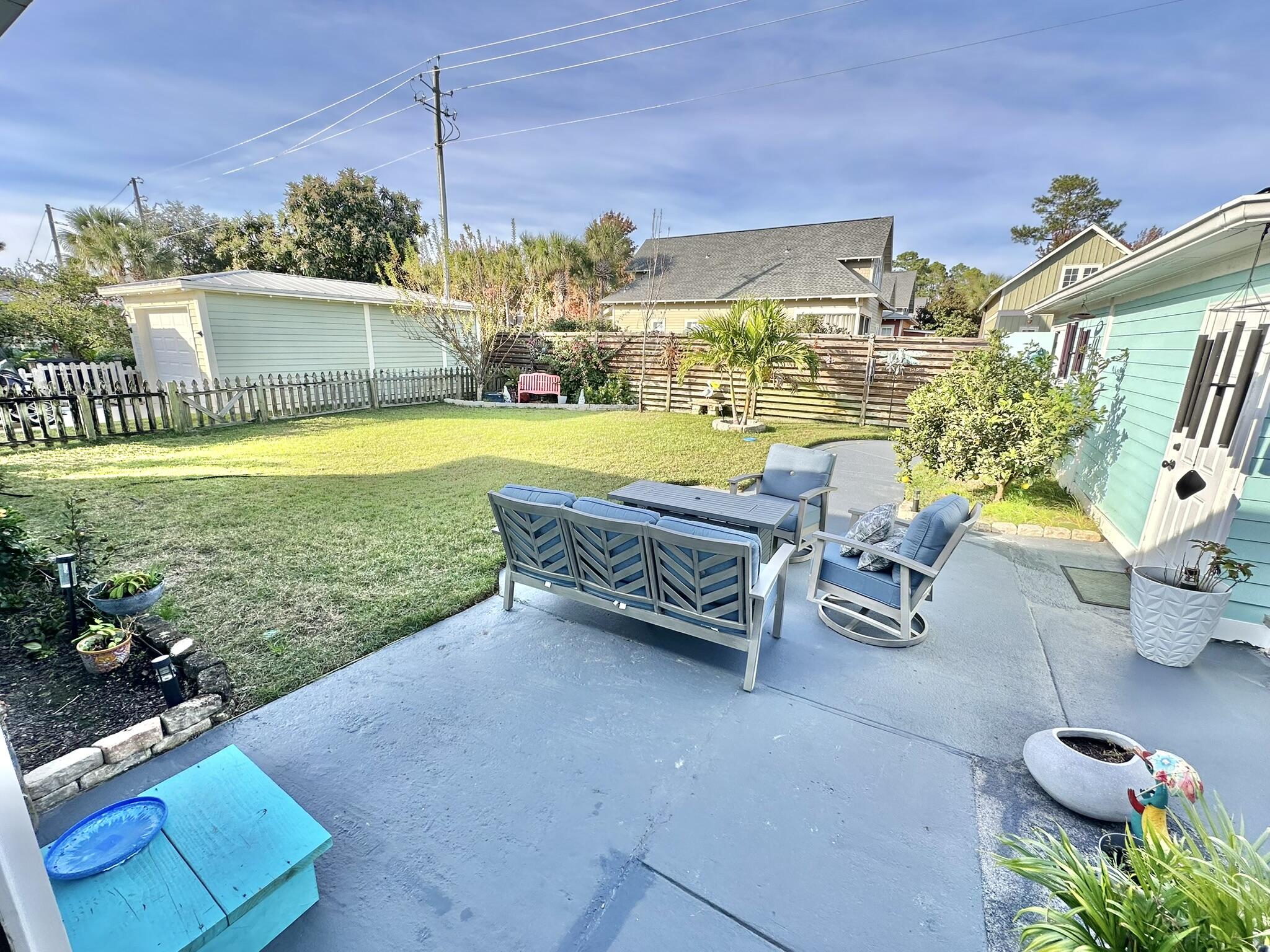 CRYSTAL LAKE II AT SANDESTIN - Residential