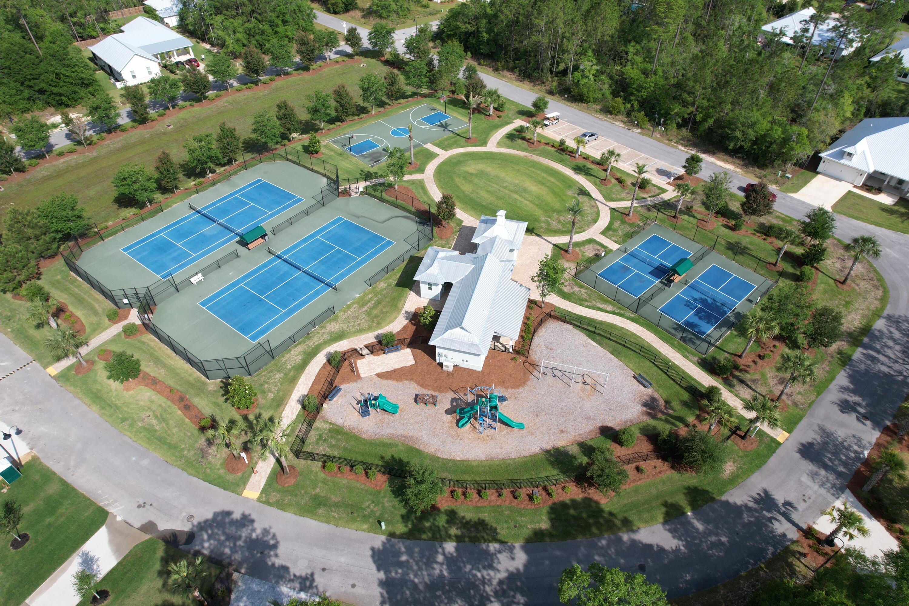 BEAR CREEK COTTAGES - Residential