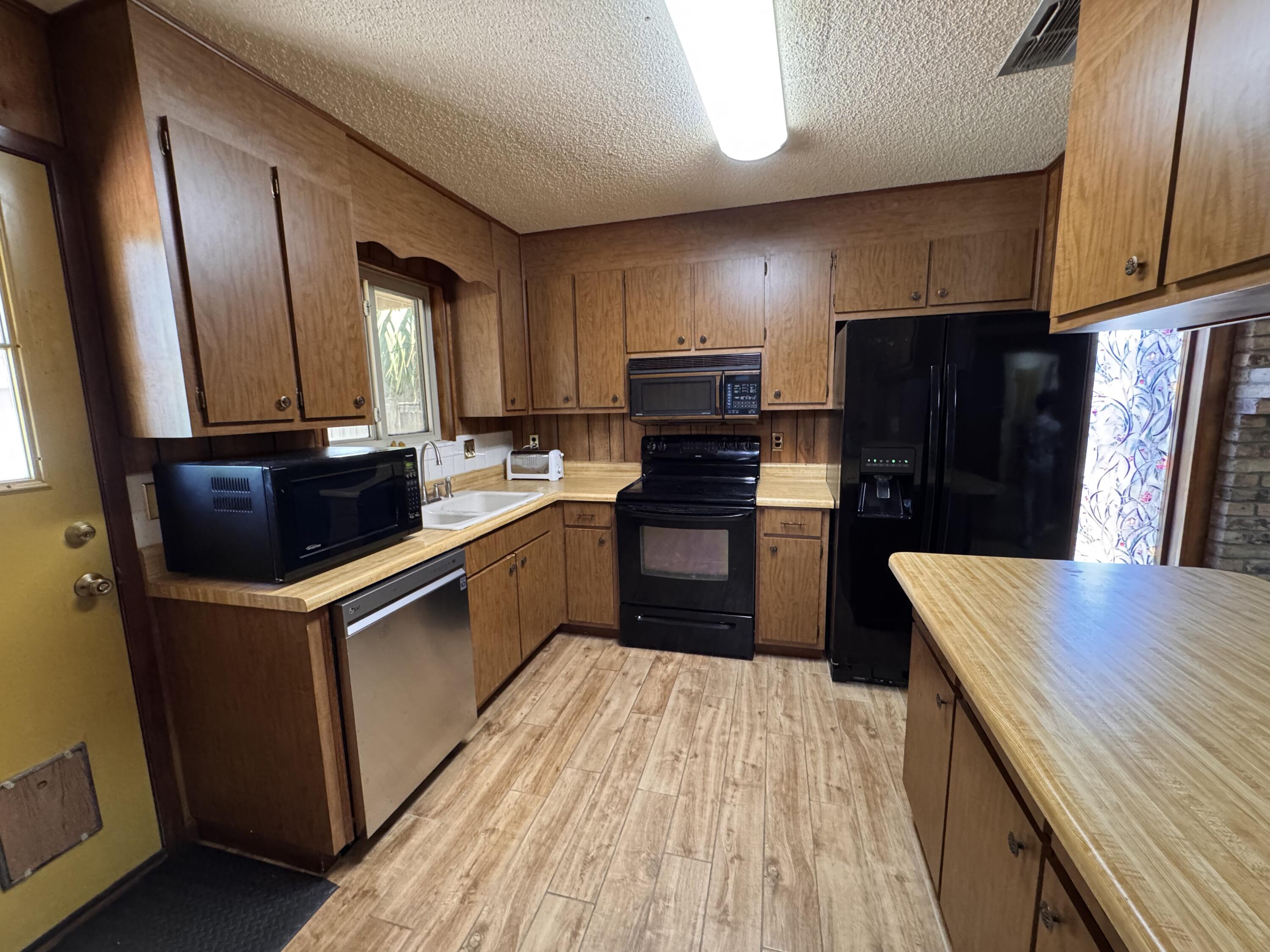PALM ESTATES UNIT 1 - Residential