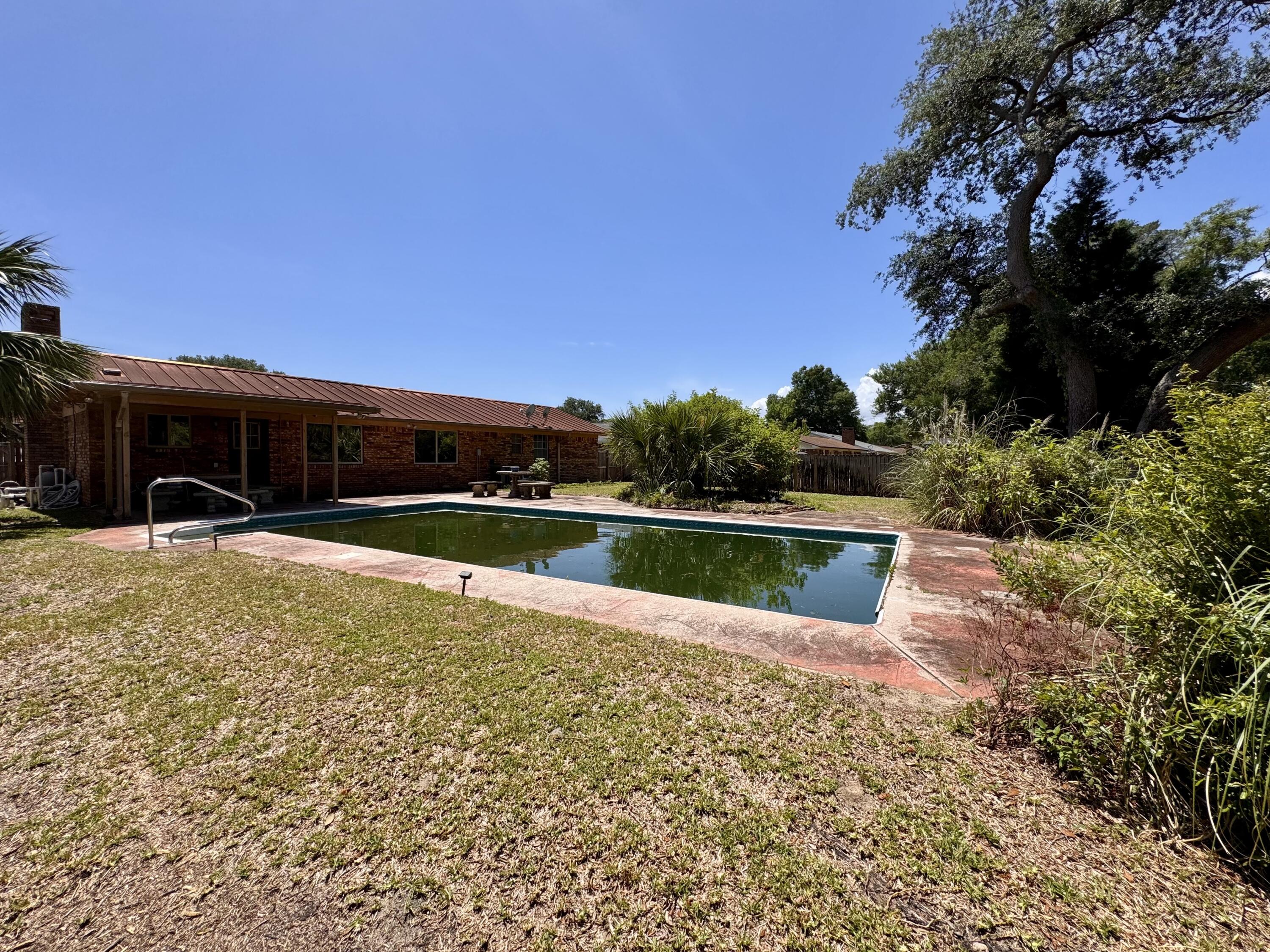 PALM ESTATES UNIT 1 - Residential