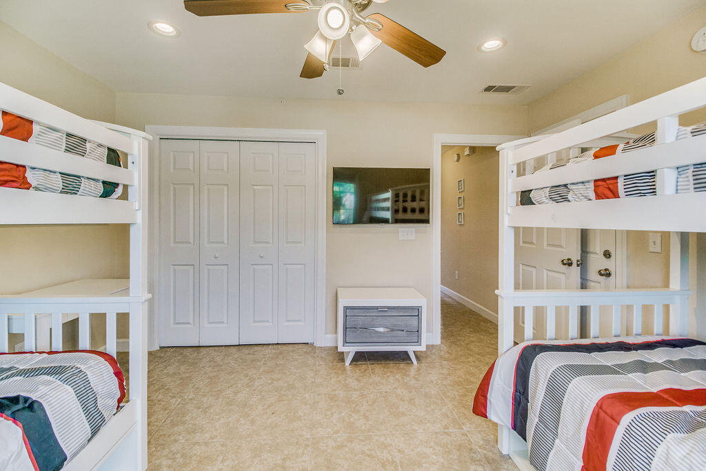 POLYNESIAN ISLANDS - Residential