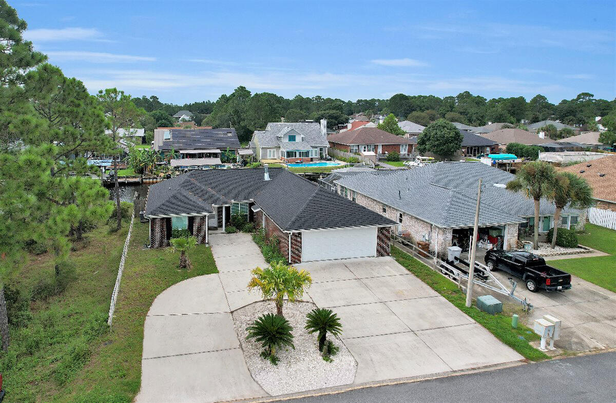 POLYNESIAN ISLANDS - Residential