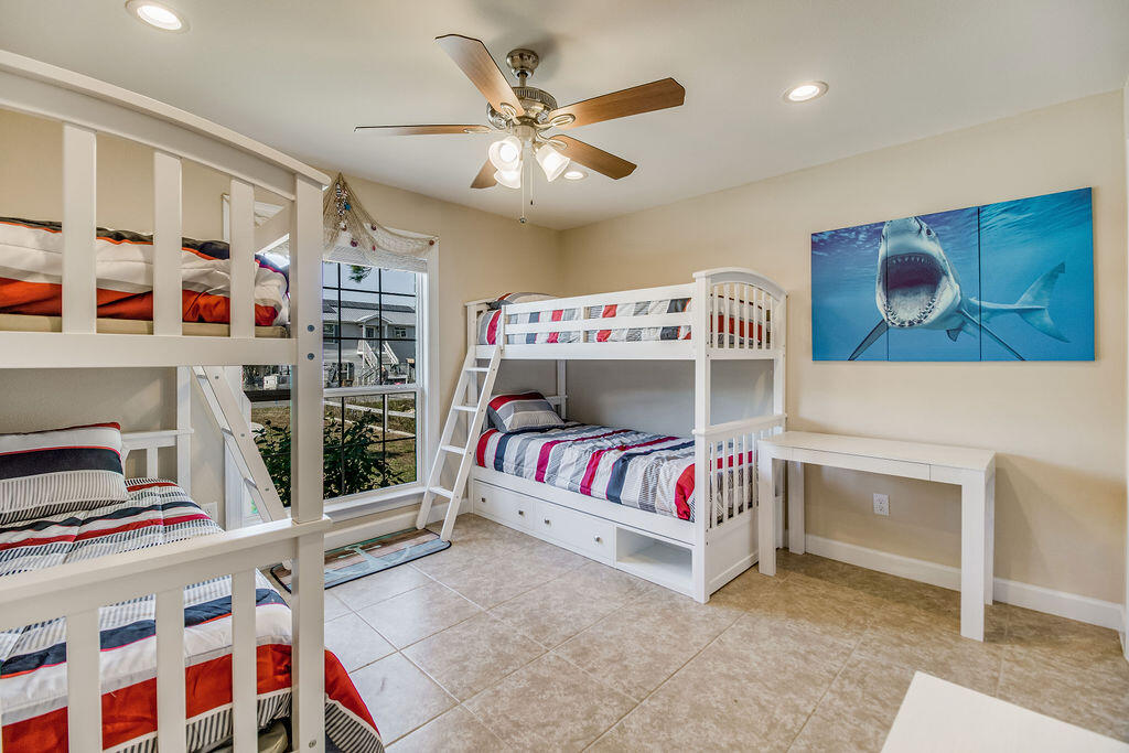 POLYNESIAN ISLANDS - Residential