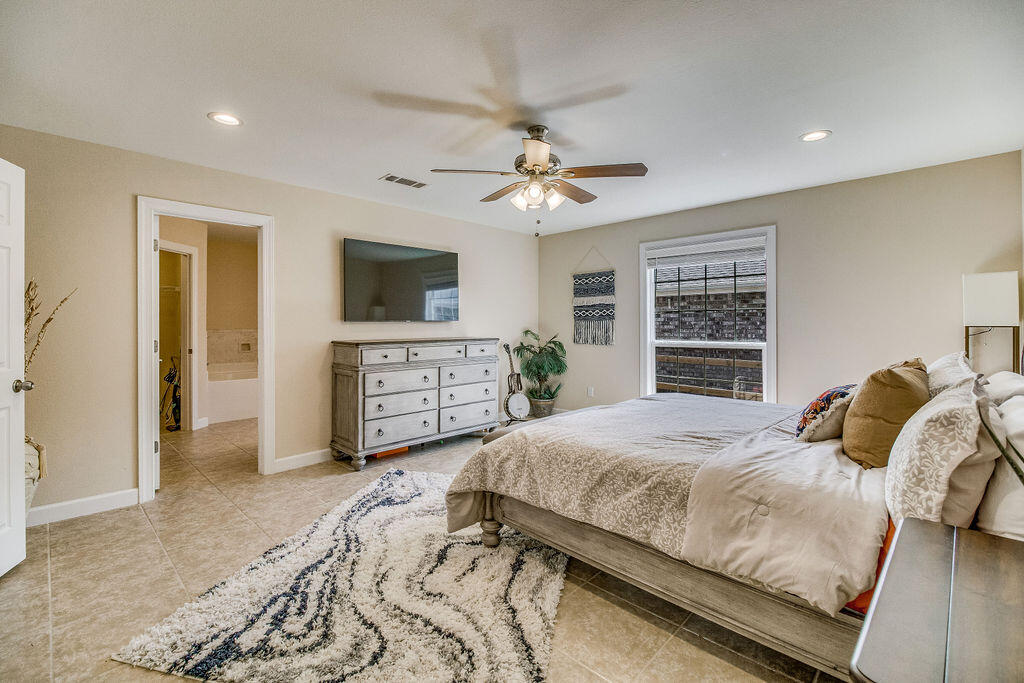 POLYNESIAN ISLANDS - Residential