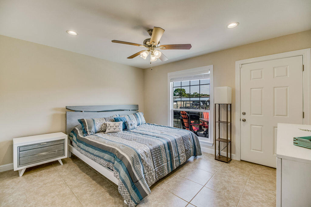 POLYNESIAN ISLANDS - Residential