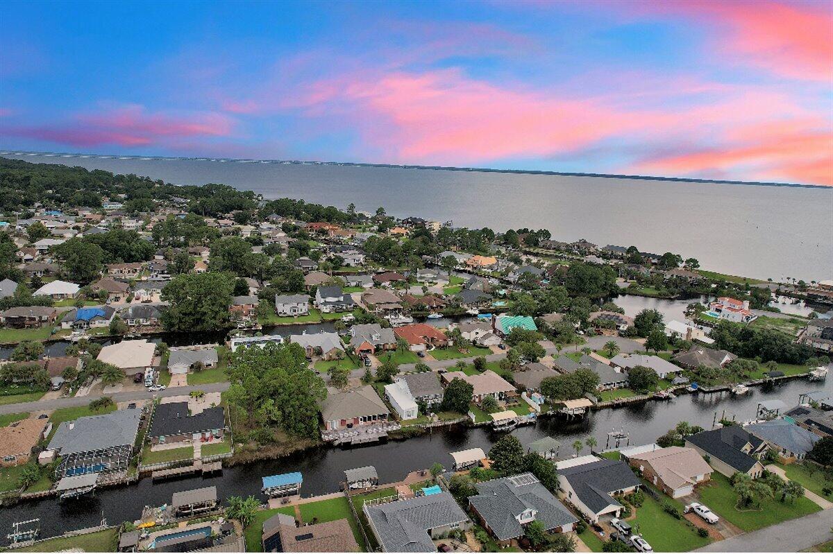 POLYNESIAN ISLANDS - Residential