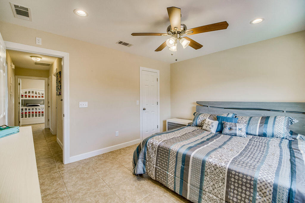 POLYNESIAN ISLANDS - Residential