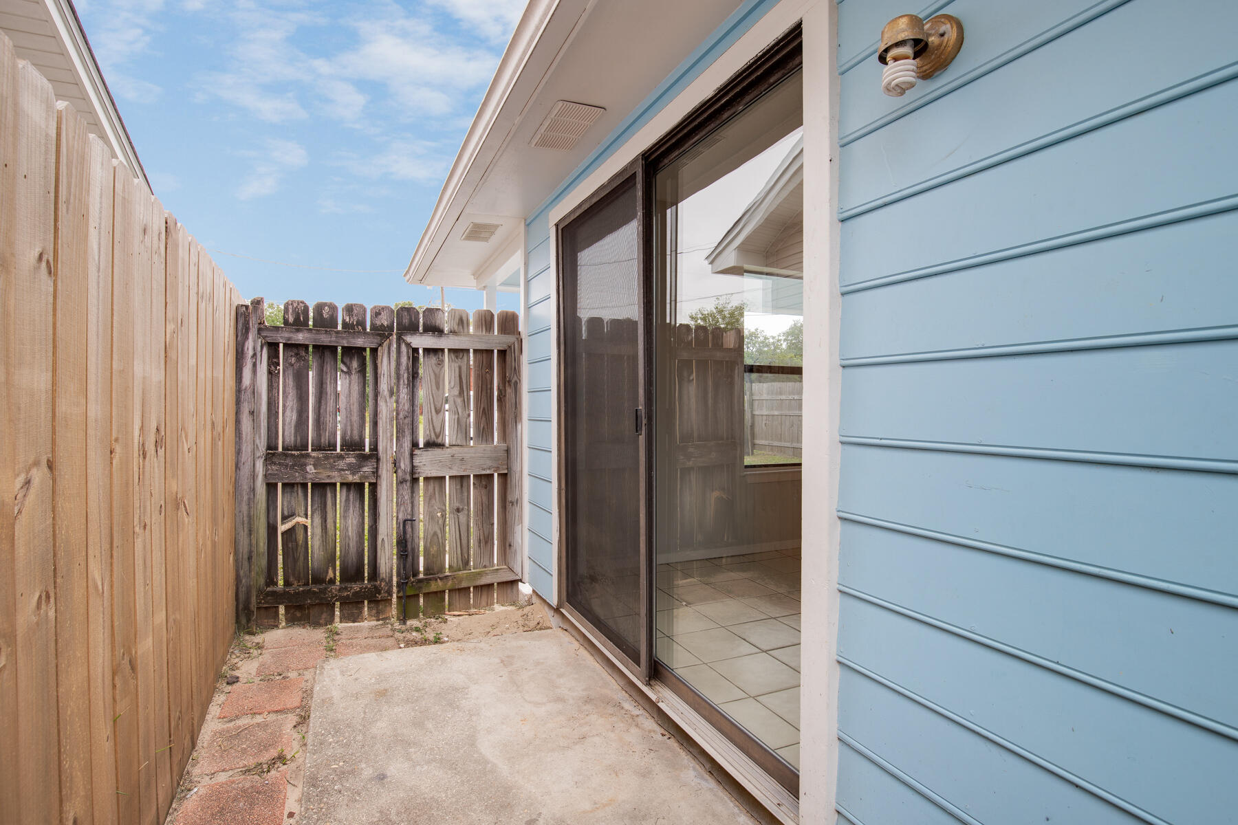 TAYLOR OAKS - Residential