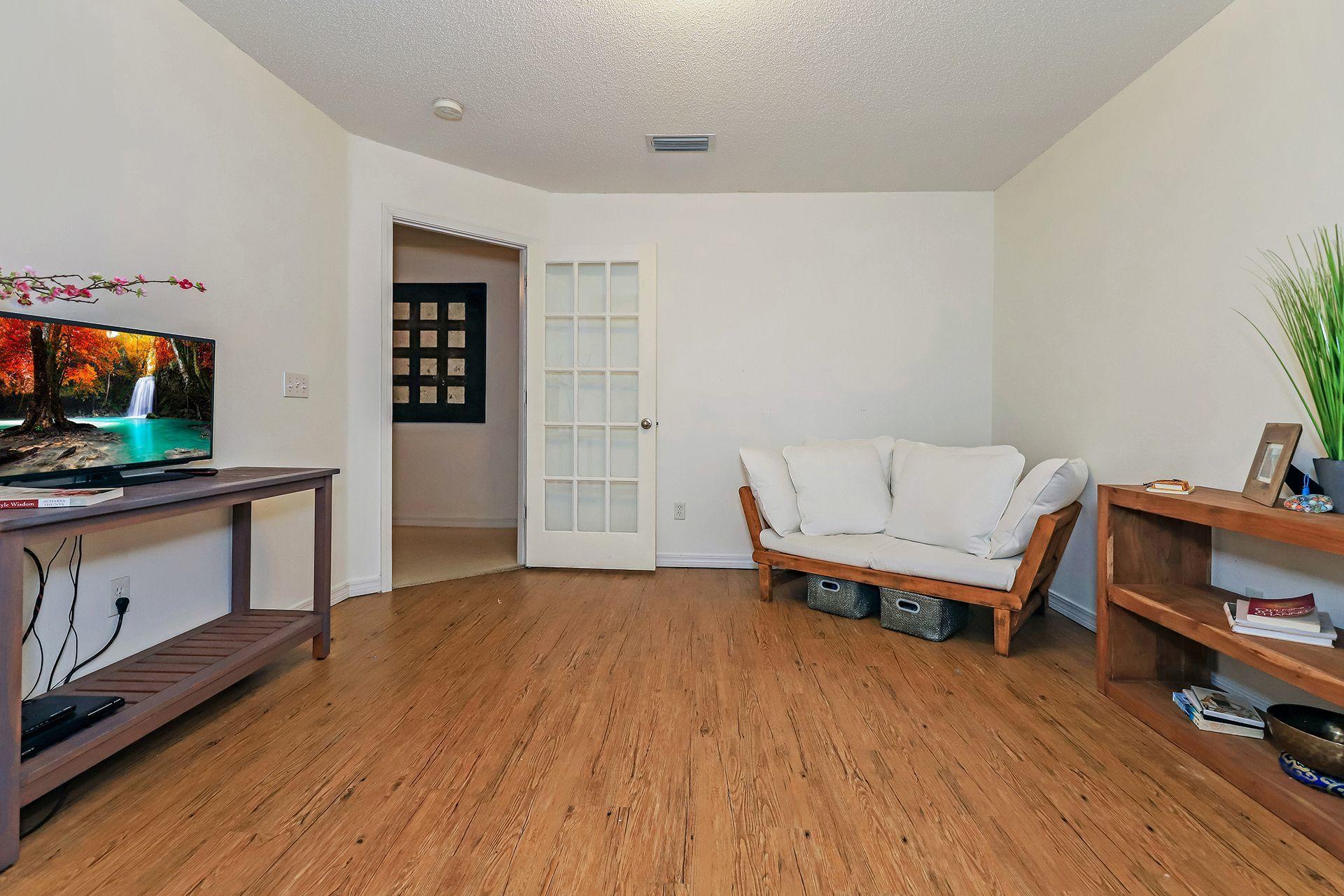 ESCADA - Residential