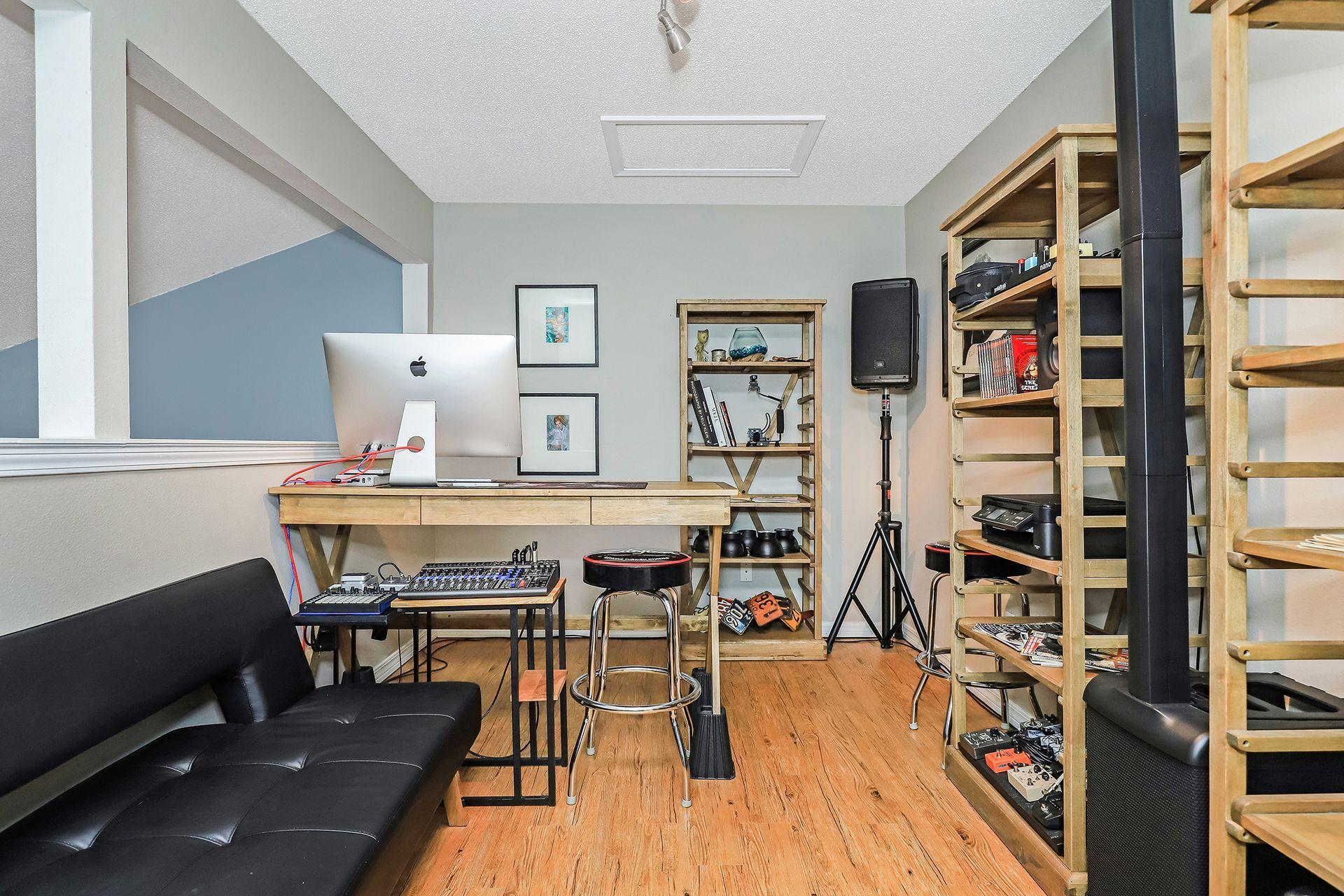 ESCADA - Residential