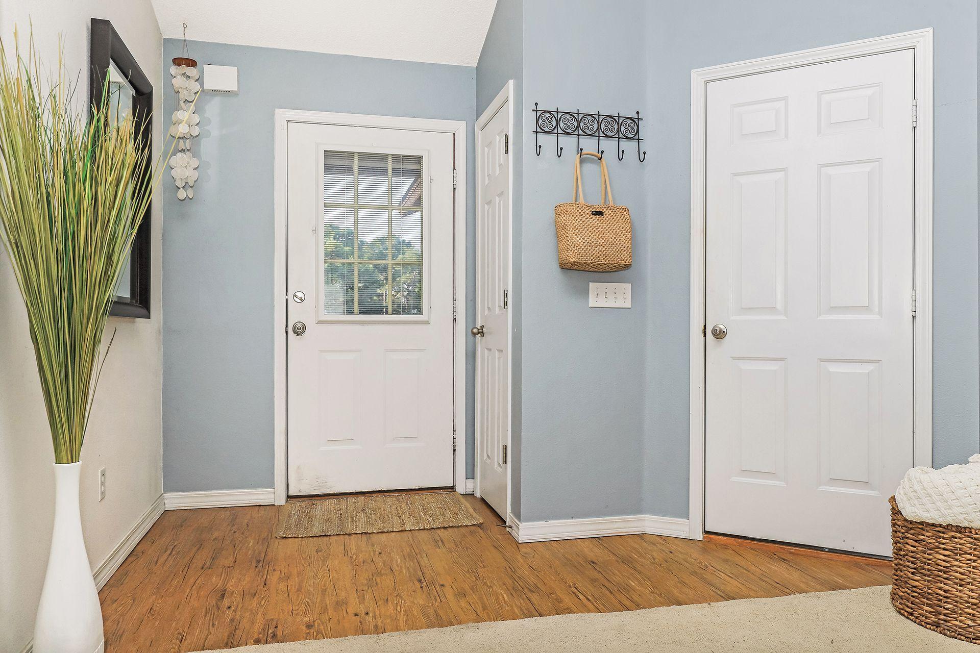 ESCADA - Residential