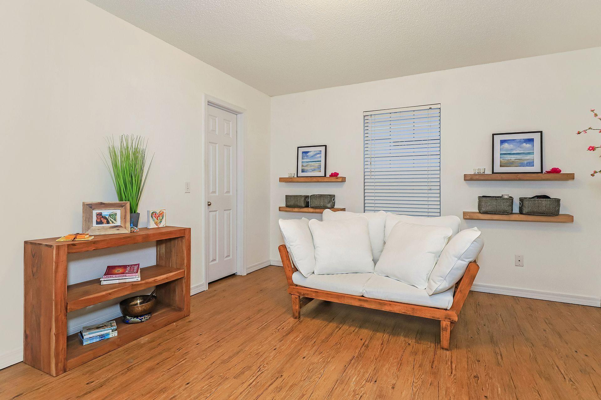 ESCADA - Residential