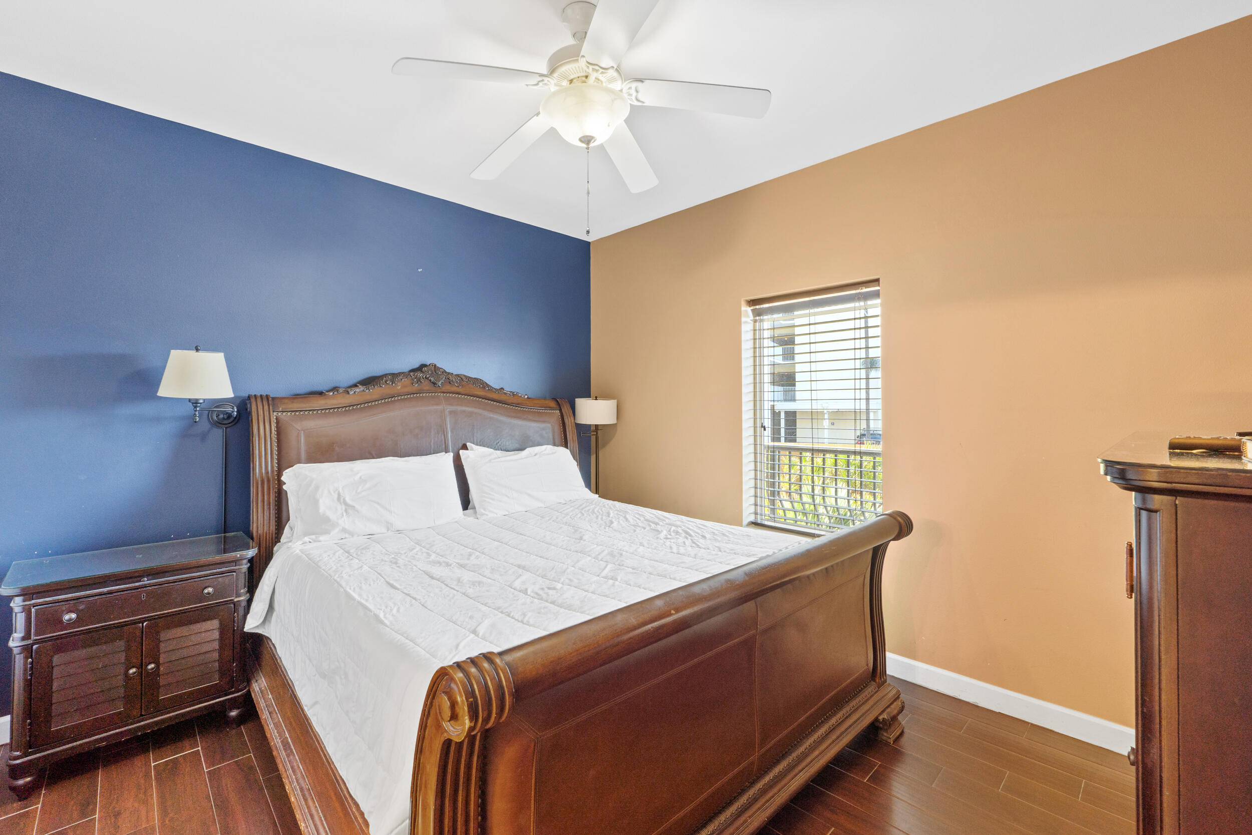 BEACH RESORT - Residential