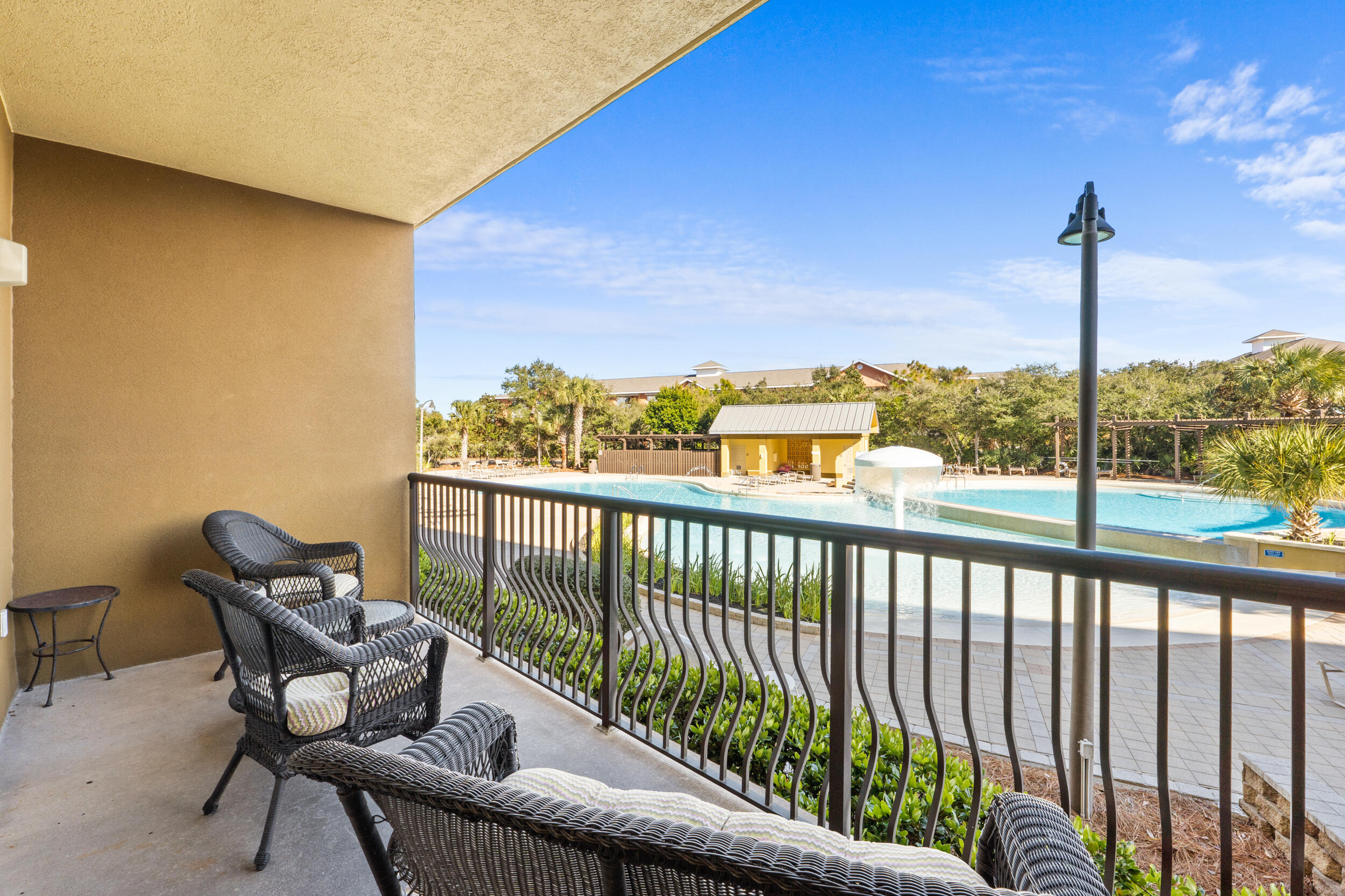 BEACH RESORT - Residential