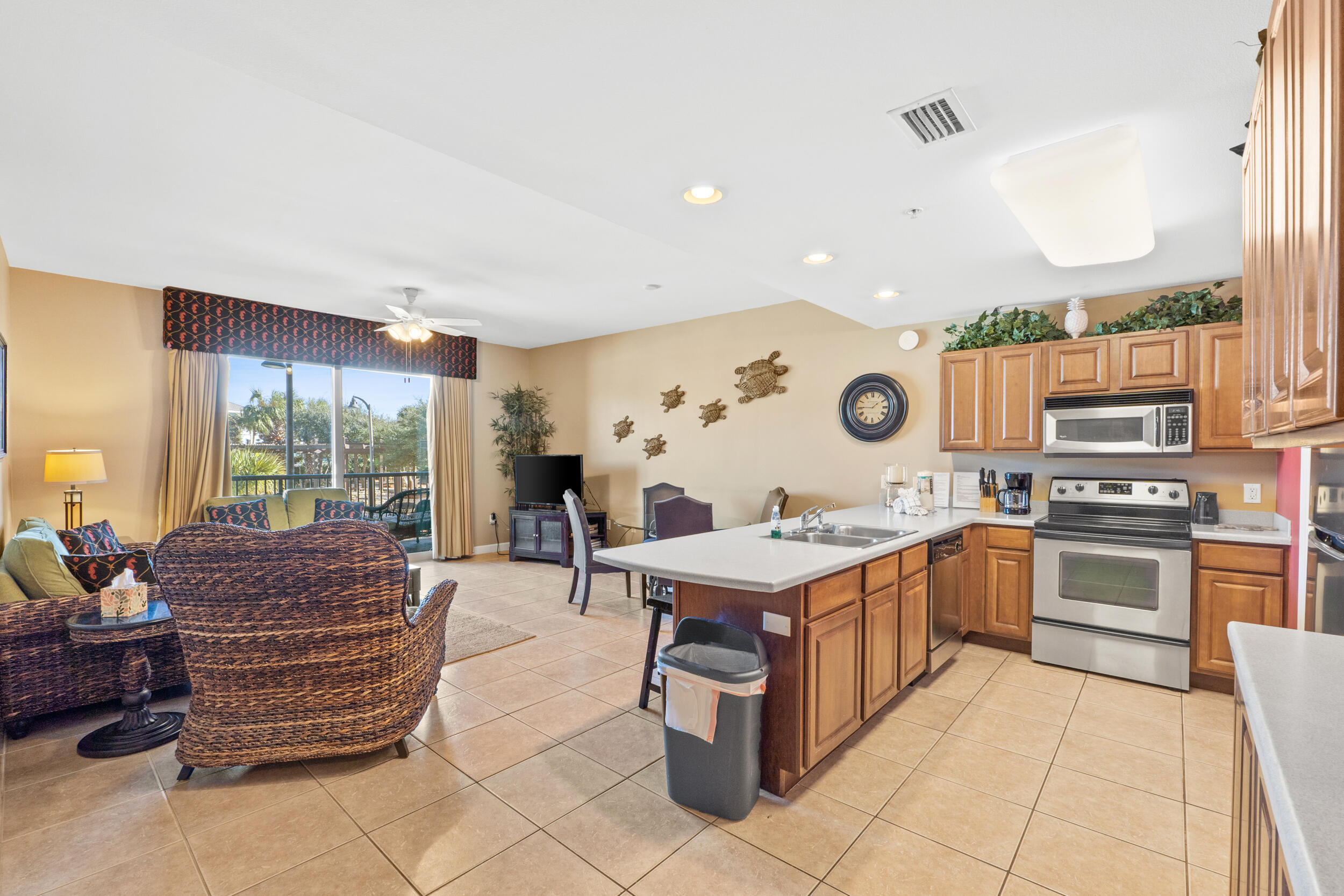 BEACH RESORT - Residential