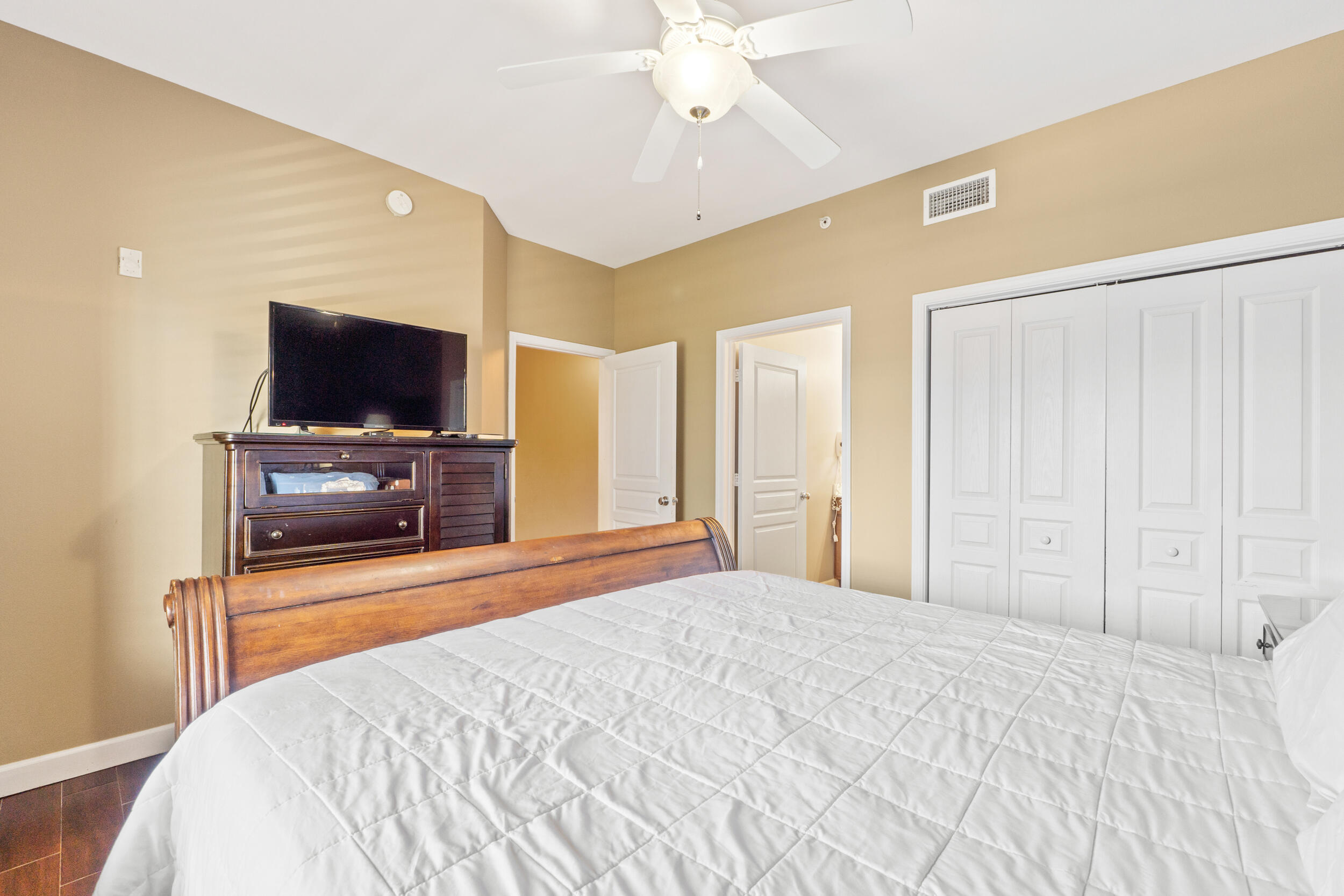 BEACH RESORT - Residential