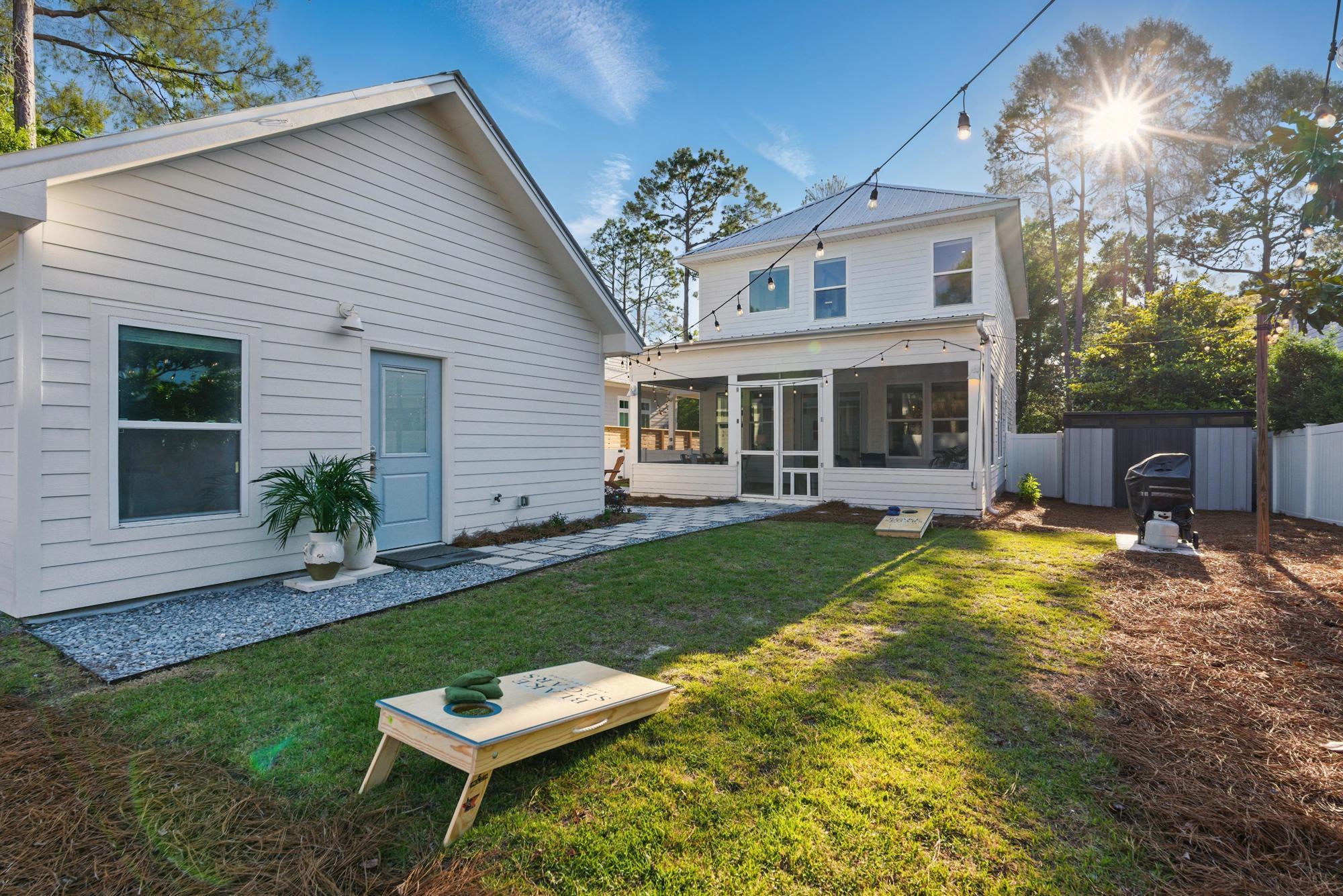 LAKEWOOD OF SEAGROVE BEACH - Residential Lease