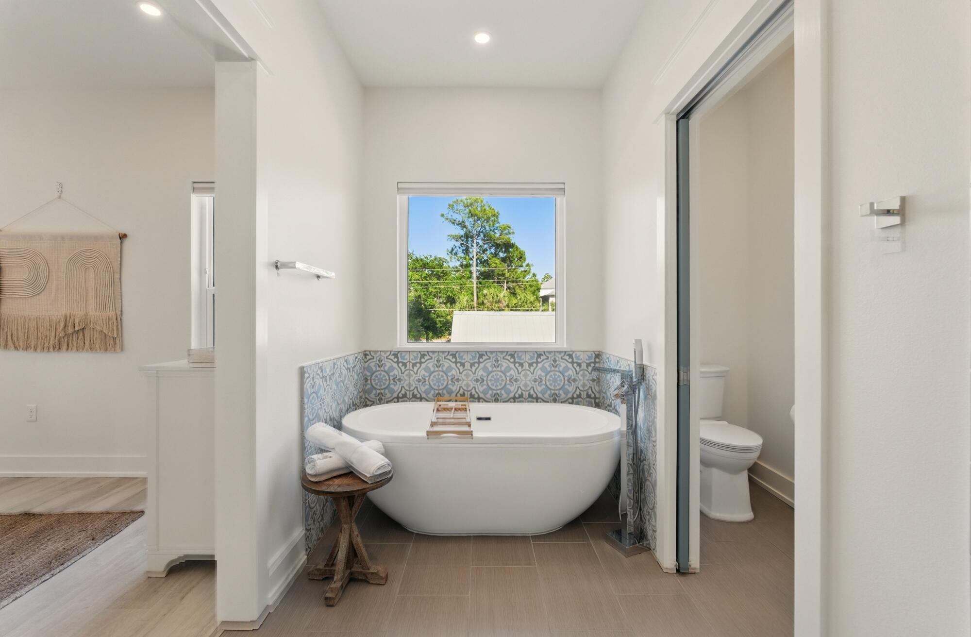 LAKEWOOD OF SEAGROVE BEACH - Residential Lease