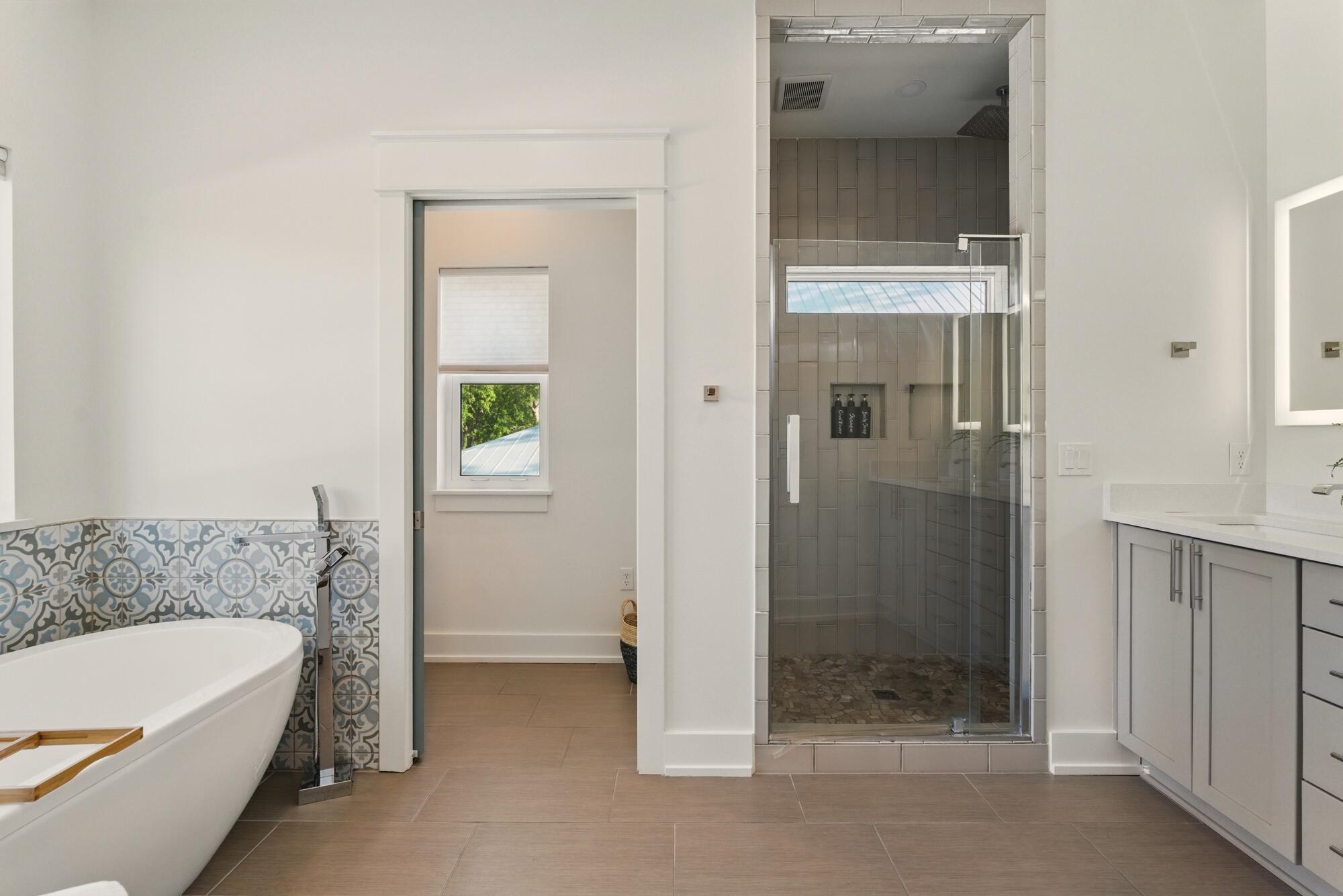 LAKEWOOD OF SEAGROVE BEACH - Residential Lease