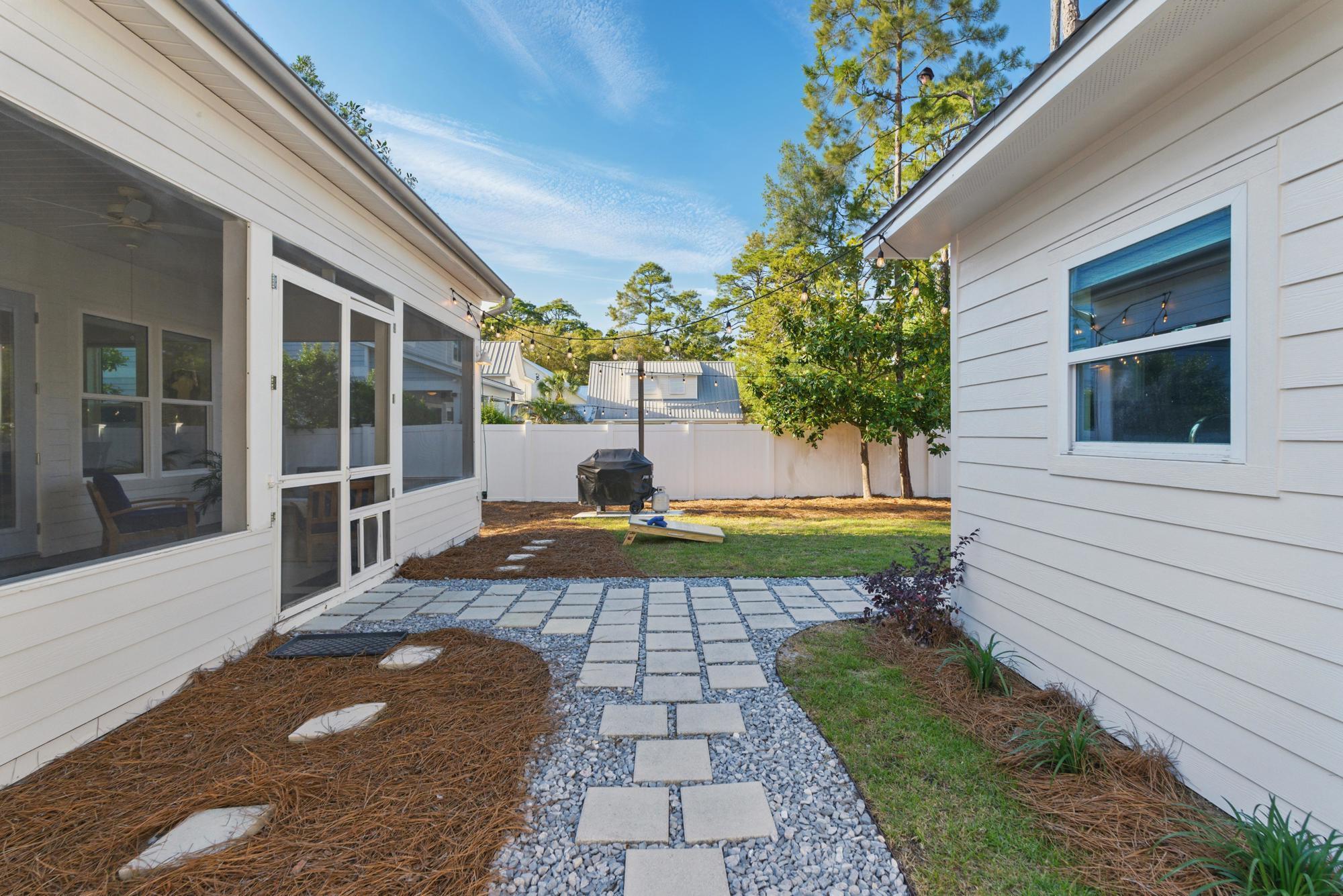 LAKEWOOD OF SEAGROVE BEACH - Residential Lease