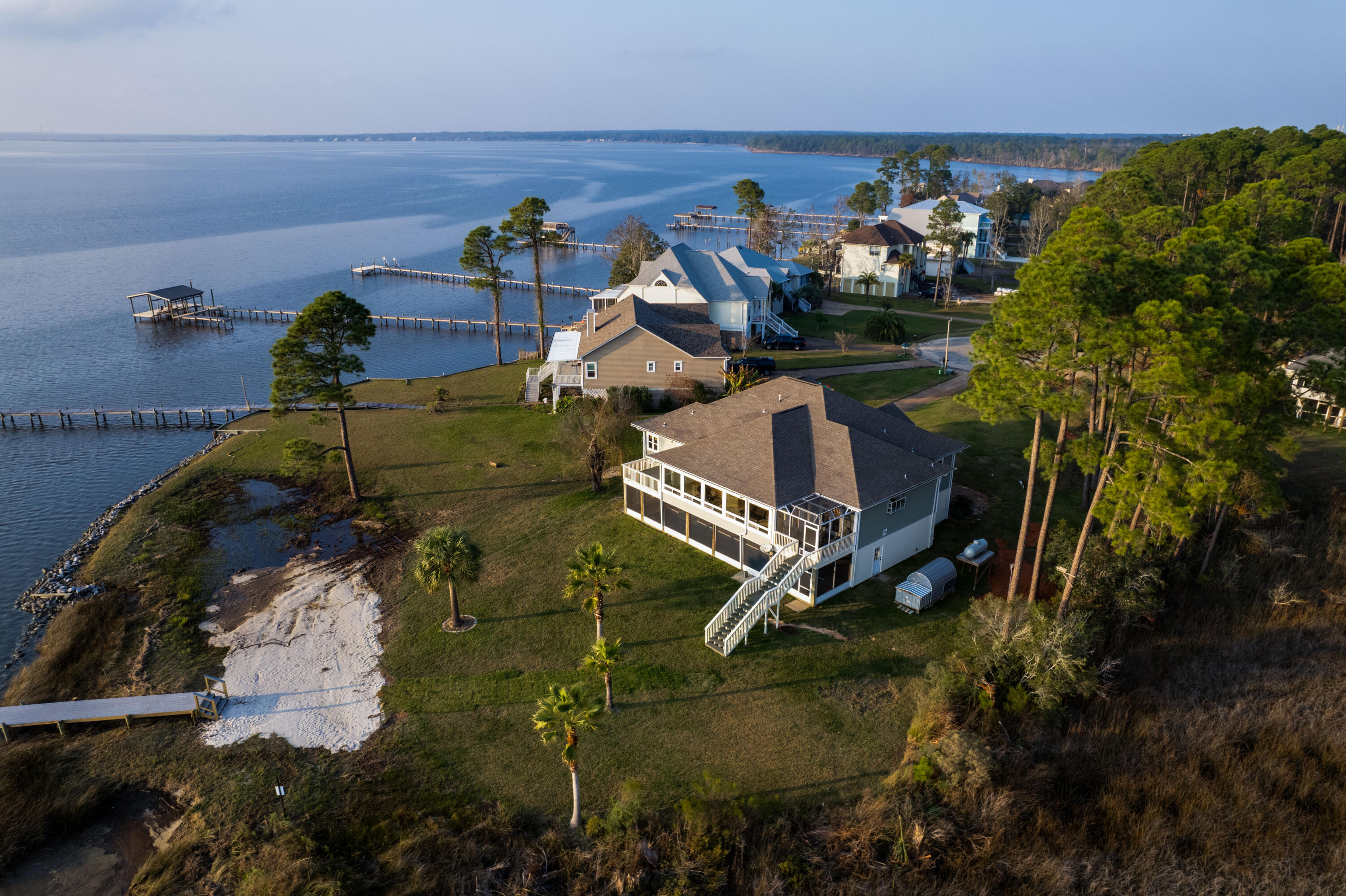 BAYSIDE - Residential