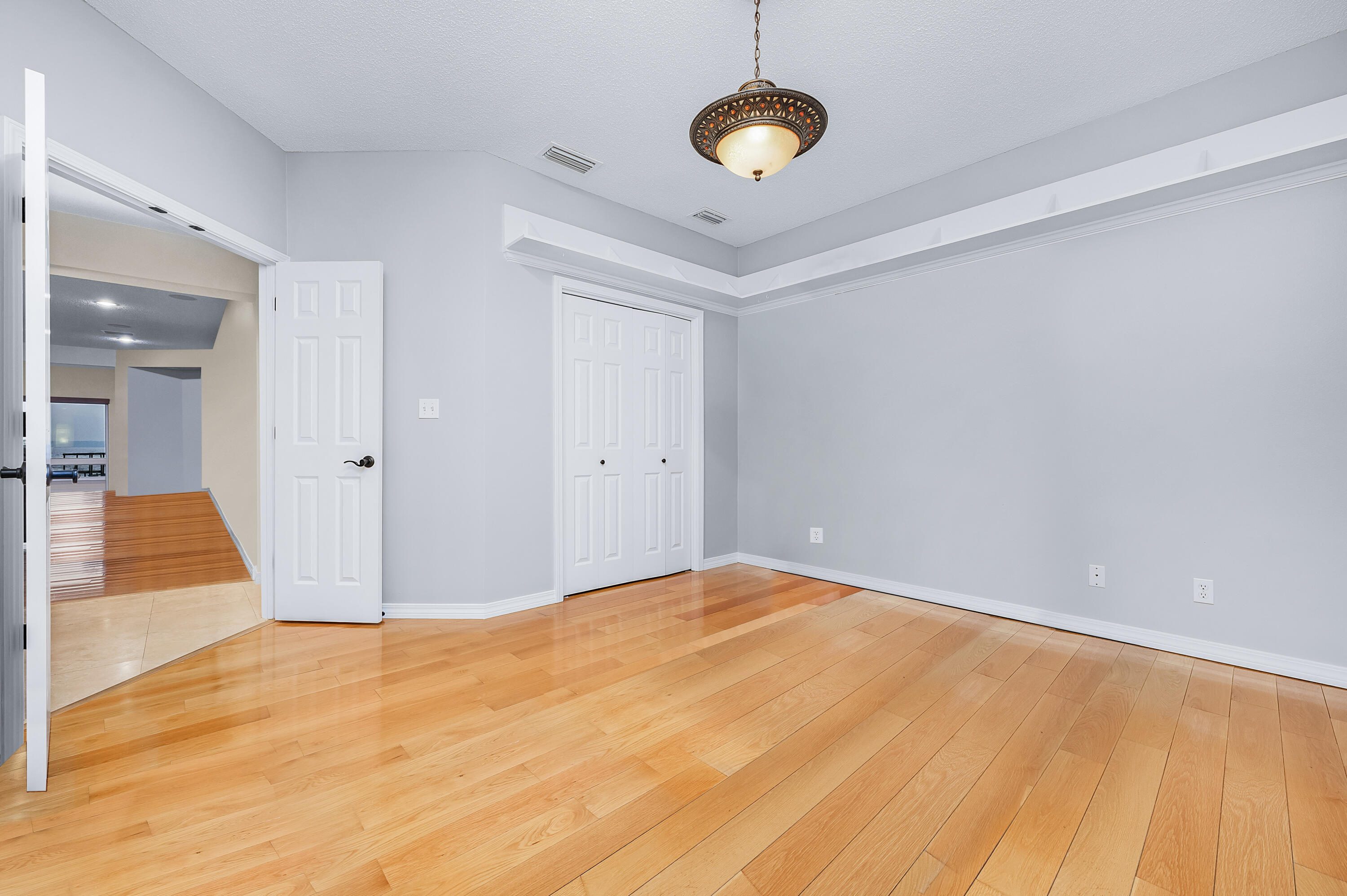 BAYSIDE - Residential