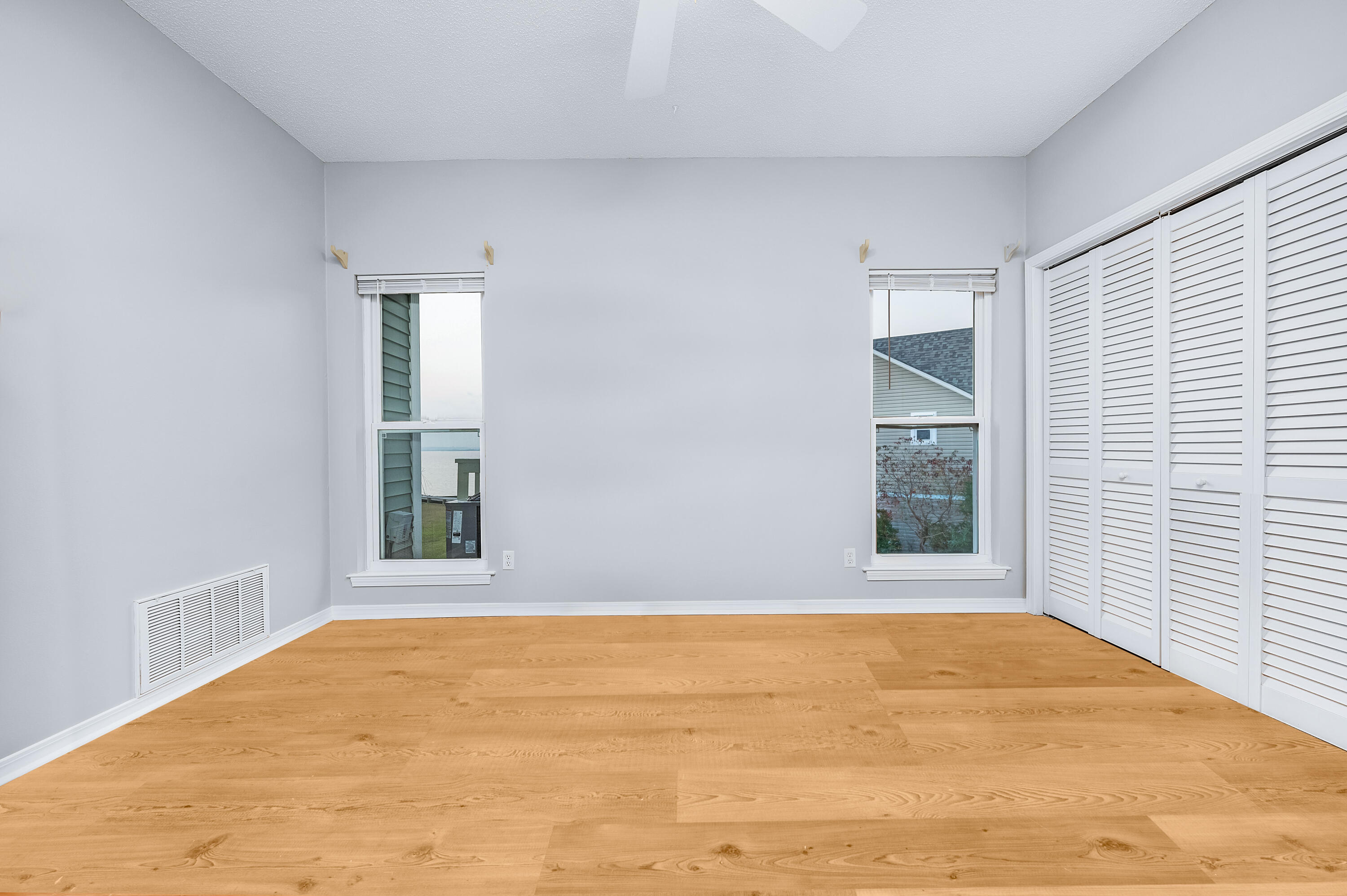 BAYSIDE - Residential