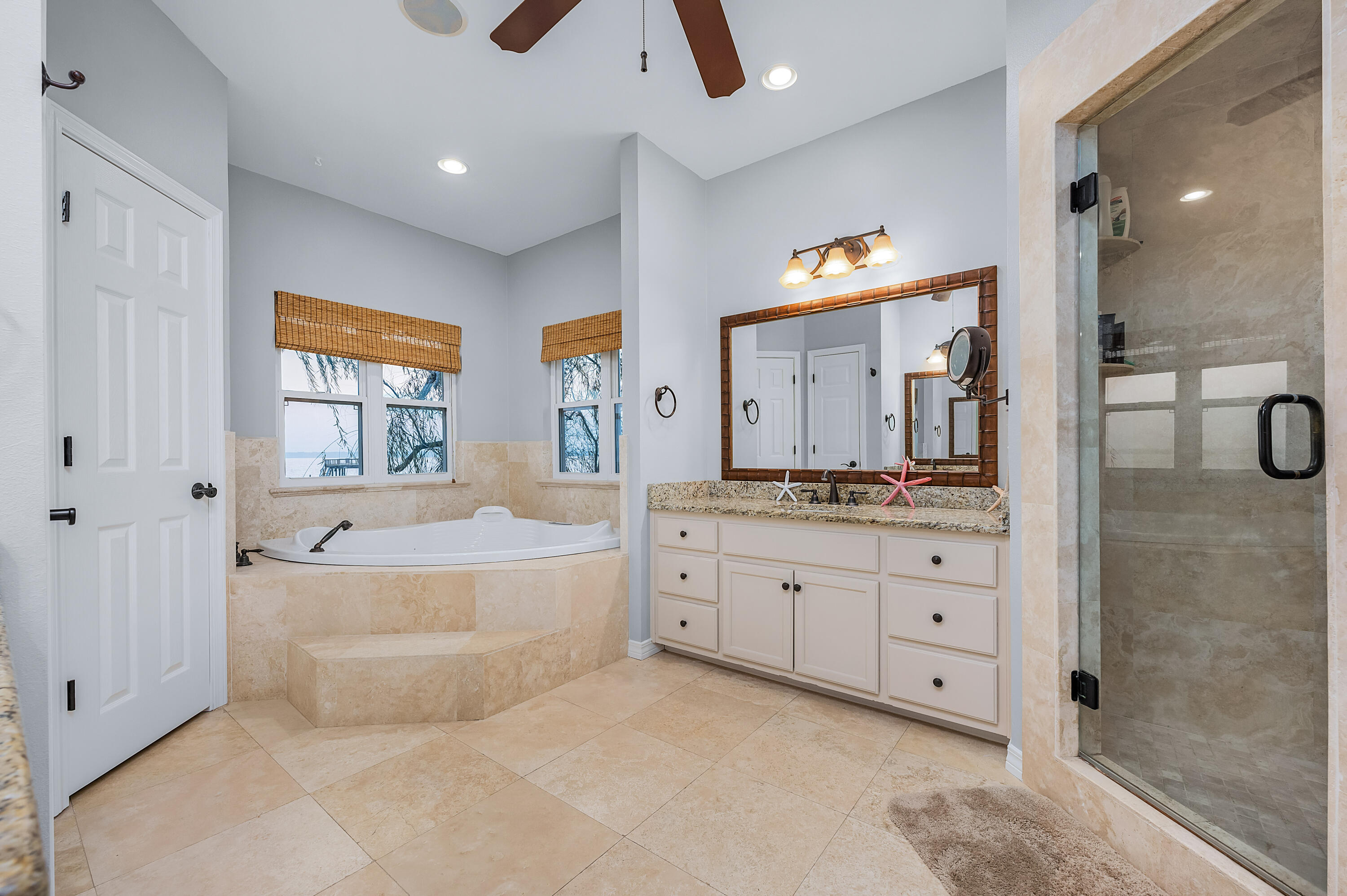 BAYSIDE - Residential