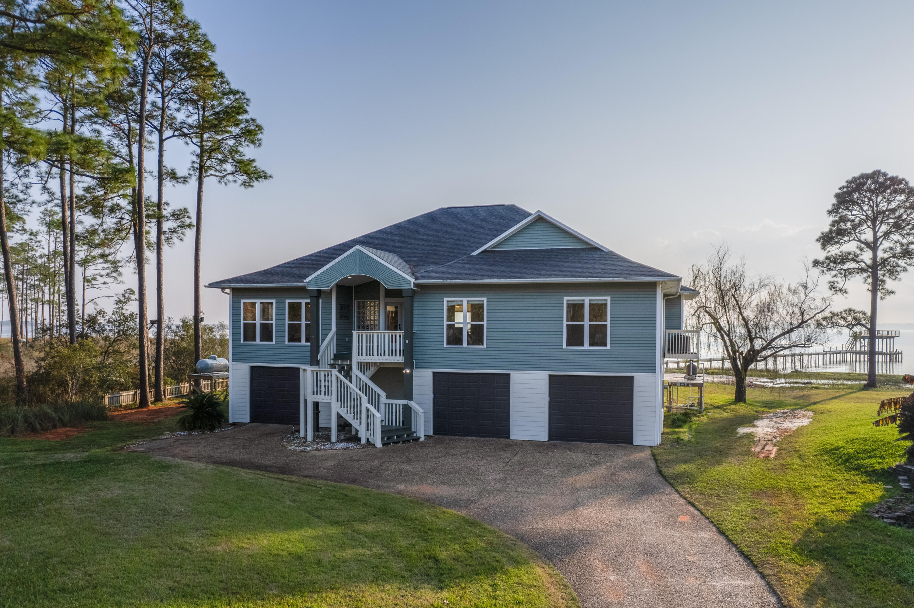 BAYSIDE - Residential