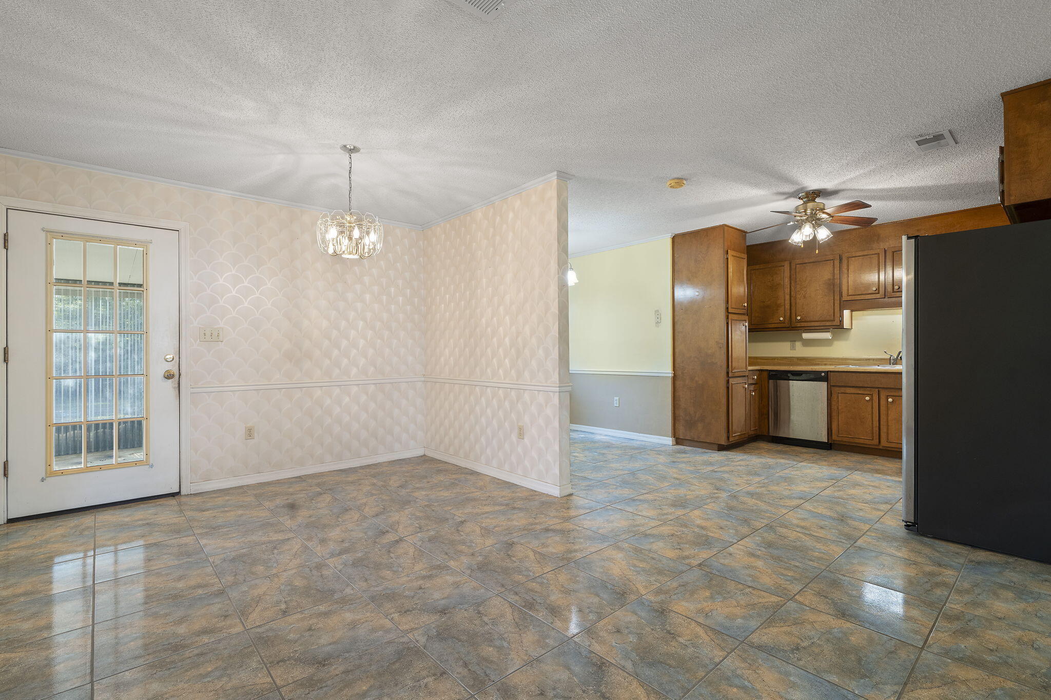 PRO AM ESTATES - Residential