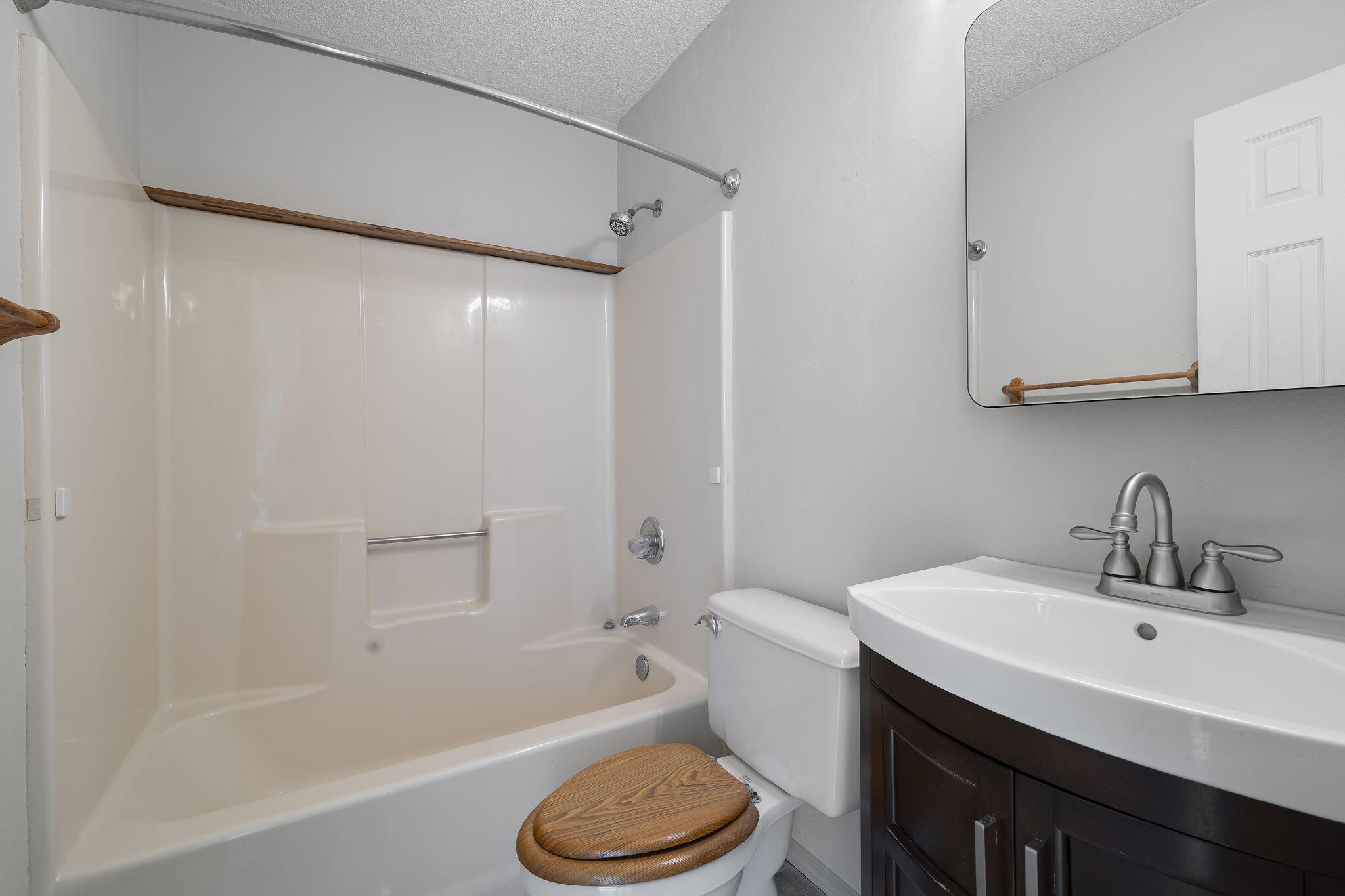 PRO AM ESTATES - Residential