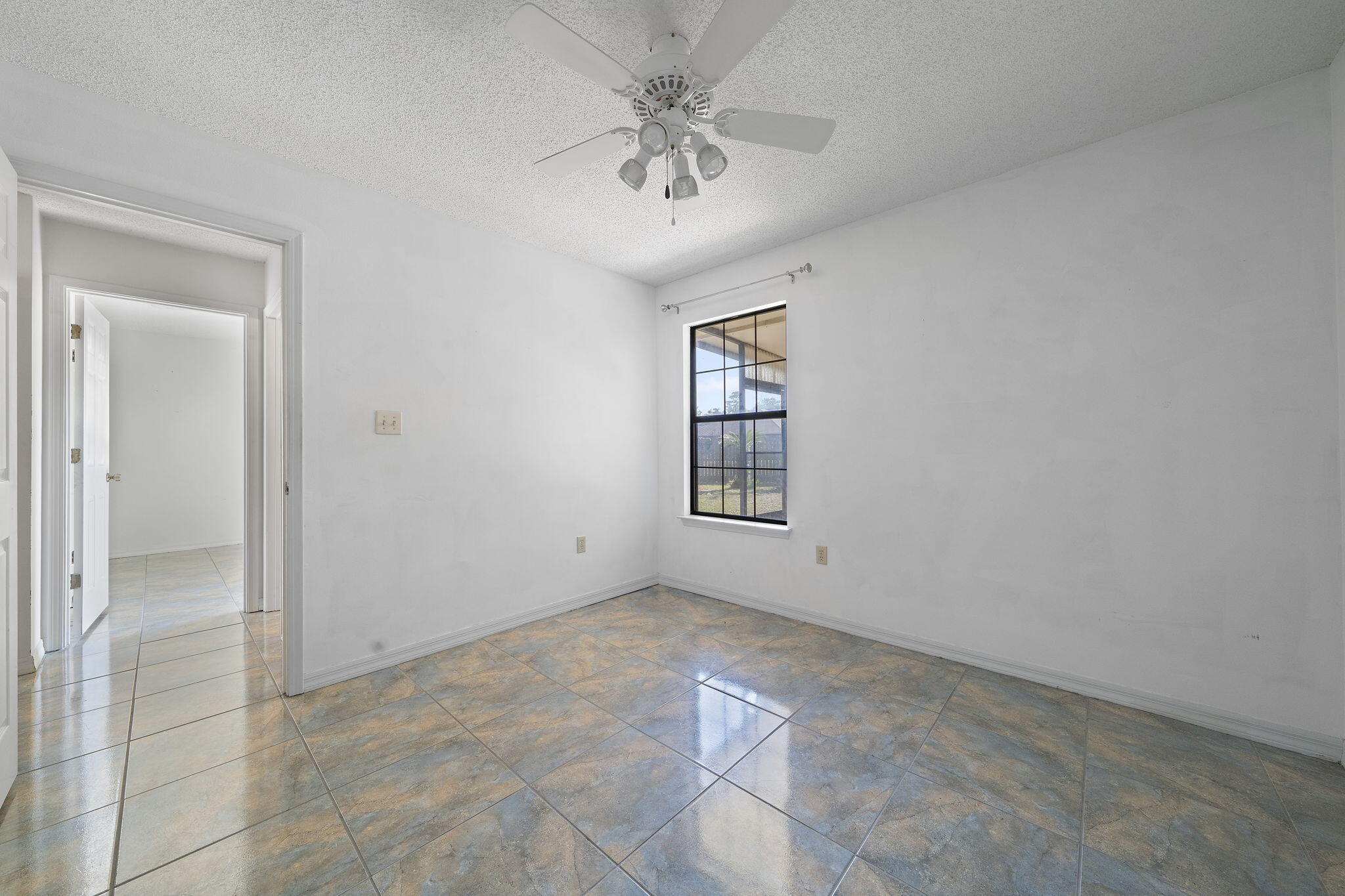 PRO AM ESTATES - Residential