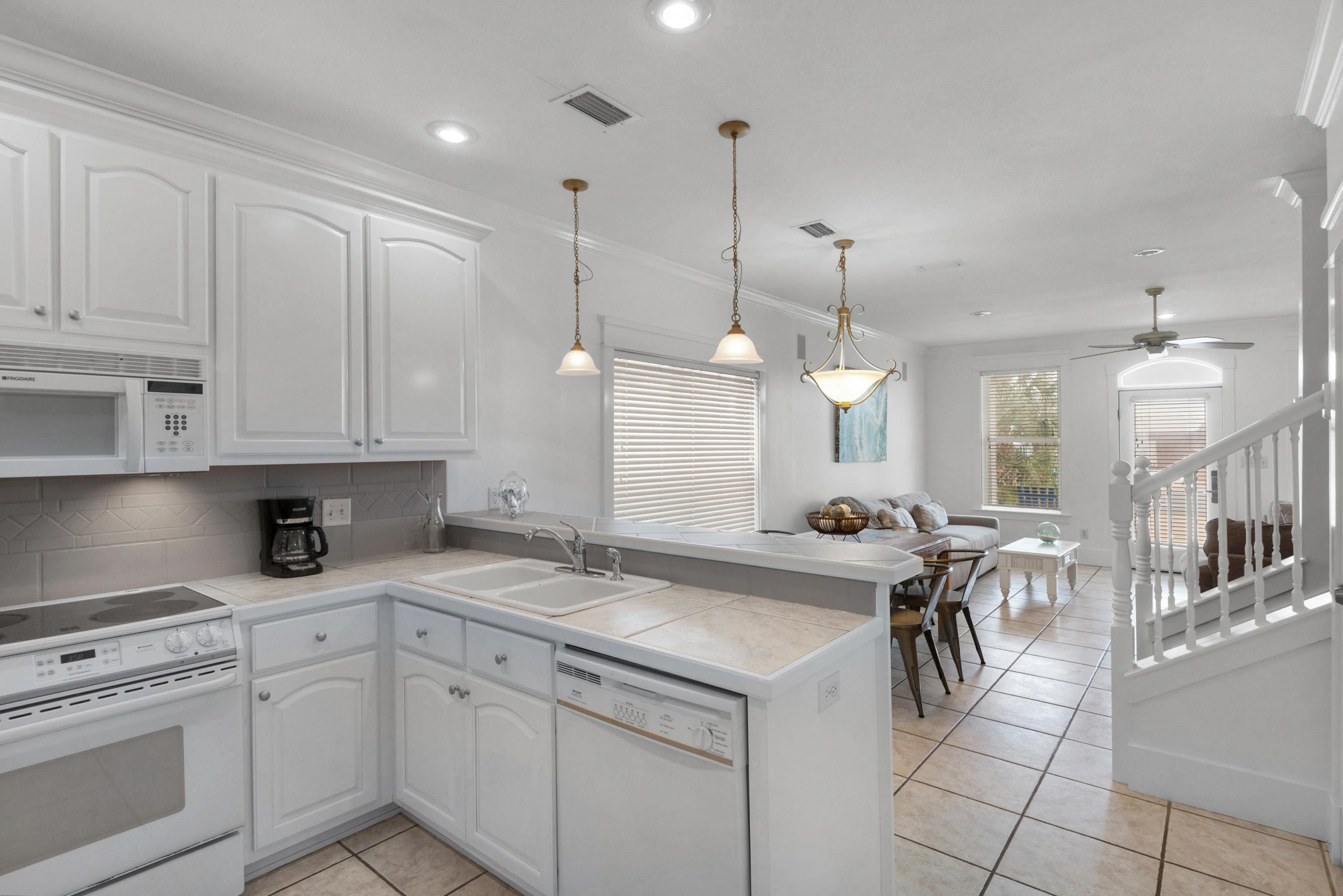 Sunset Villas - Residential