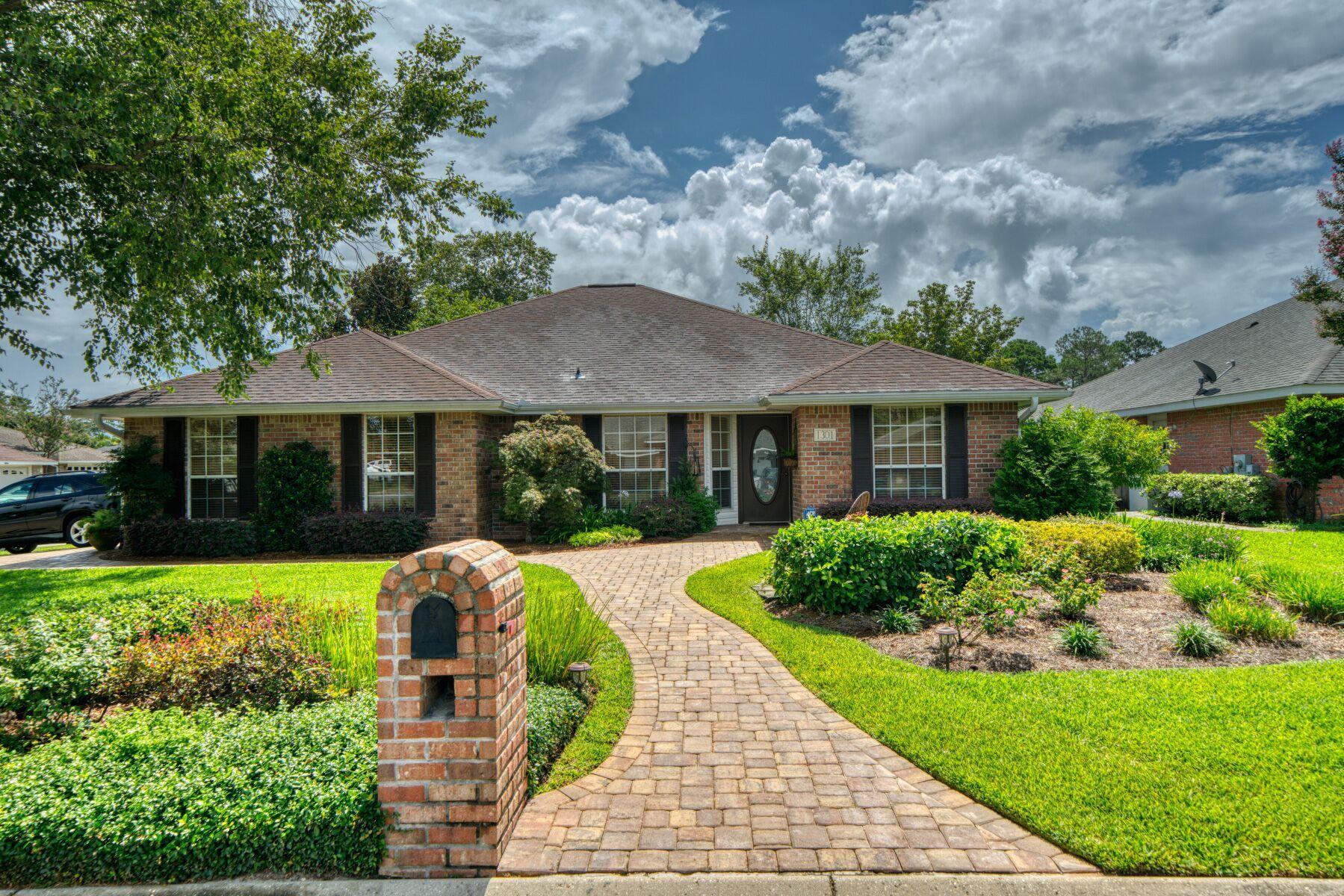 BERKELEY FOREST - Residential