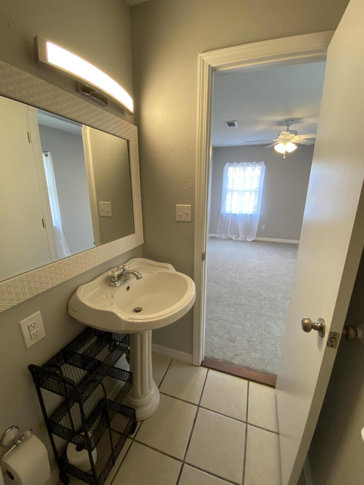 CAROL ANNE MANOR - Residential