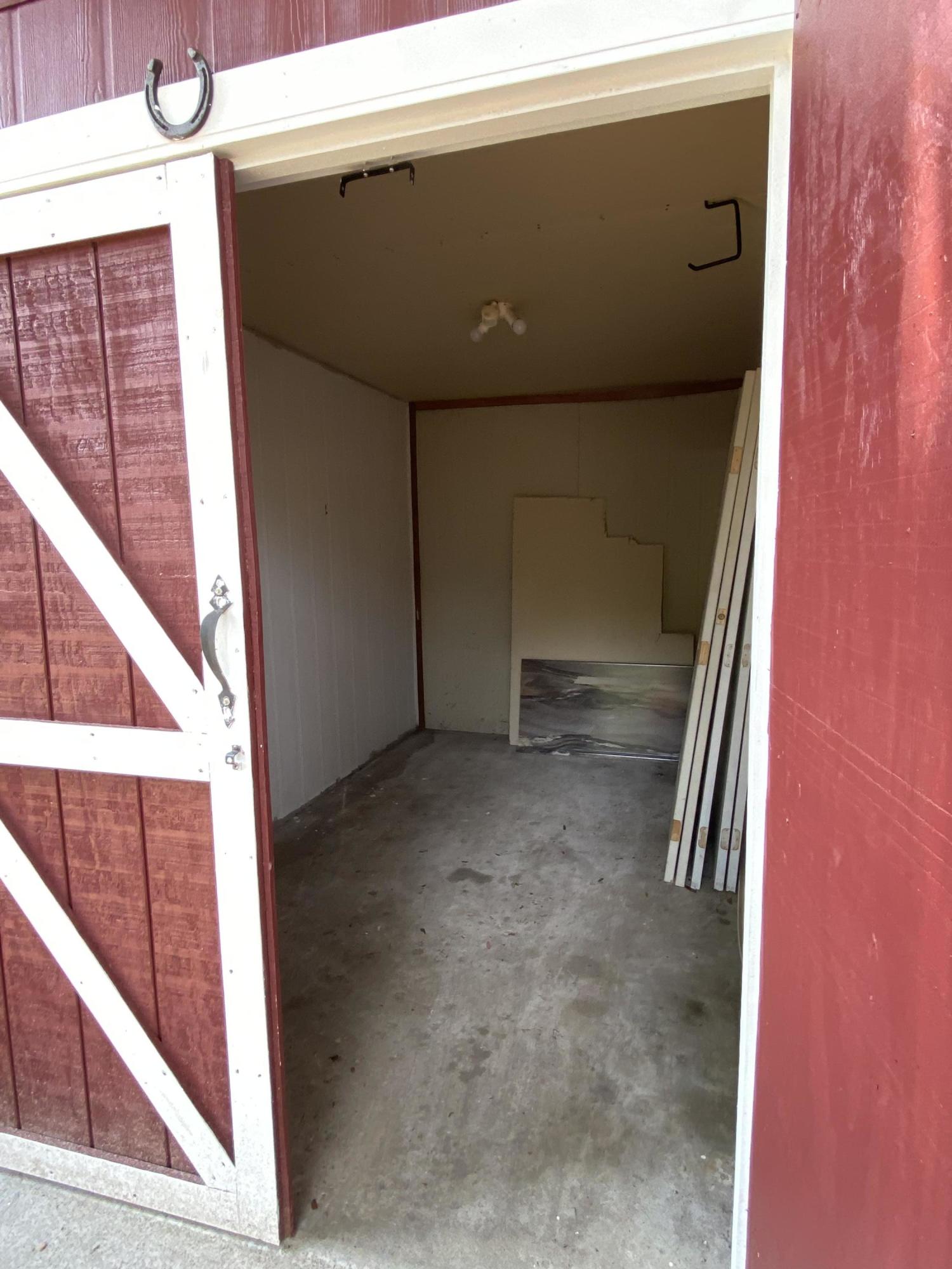 CAROL ANNE MANOR - Residential