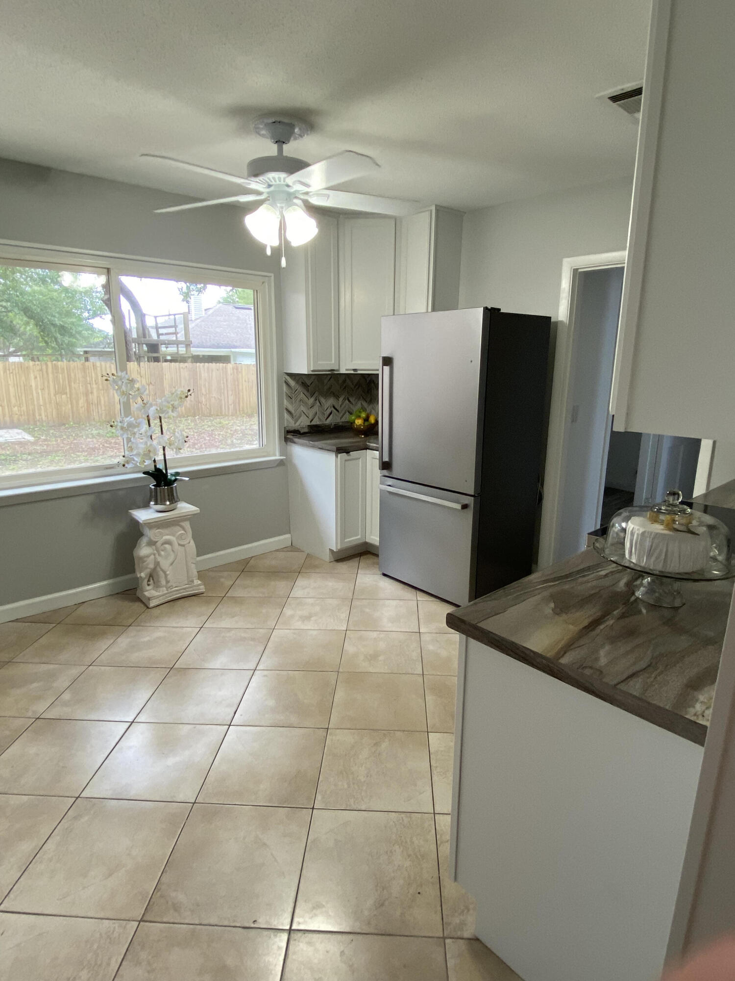 CAROL ANNE MANOR - Residential