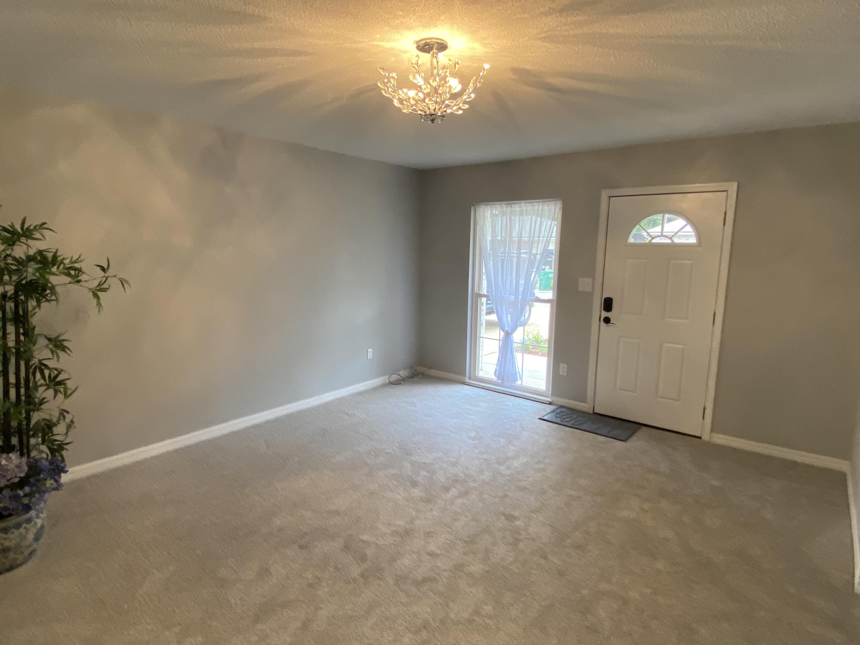 CAROL ANNE MANOR - Residential