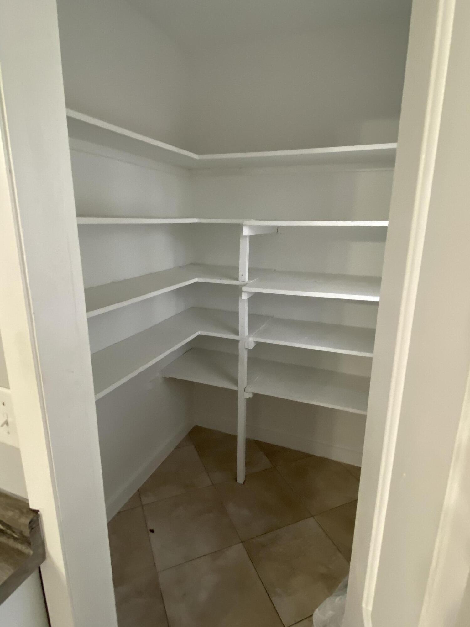 CAROL ANNE MANOR - Residential