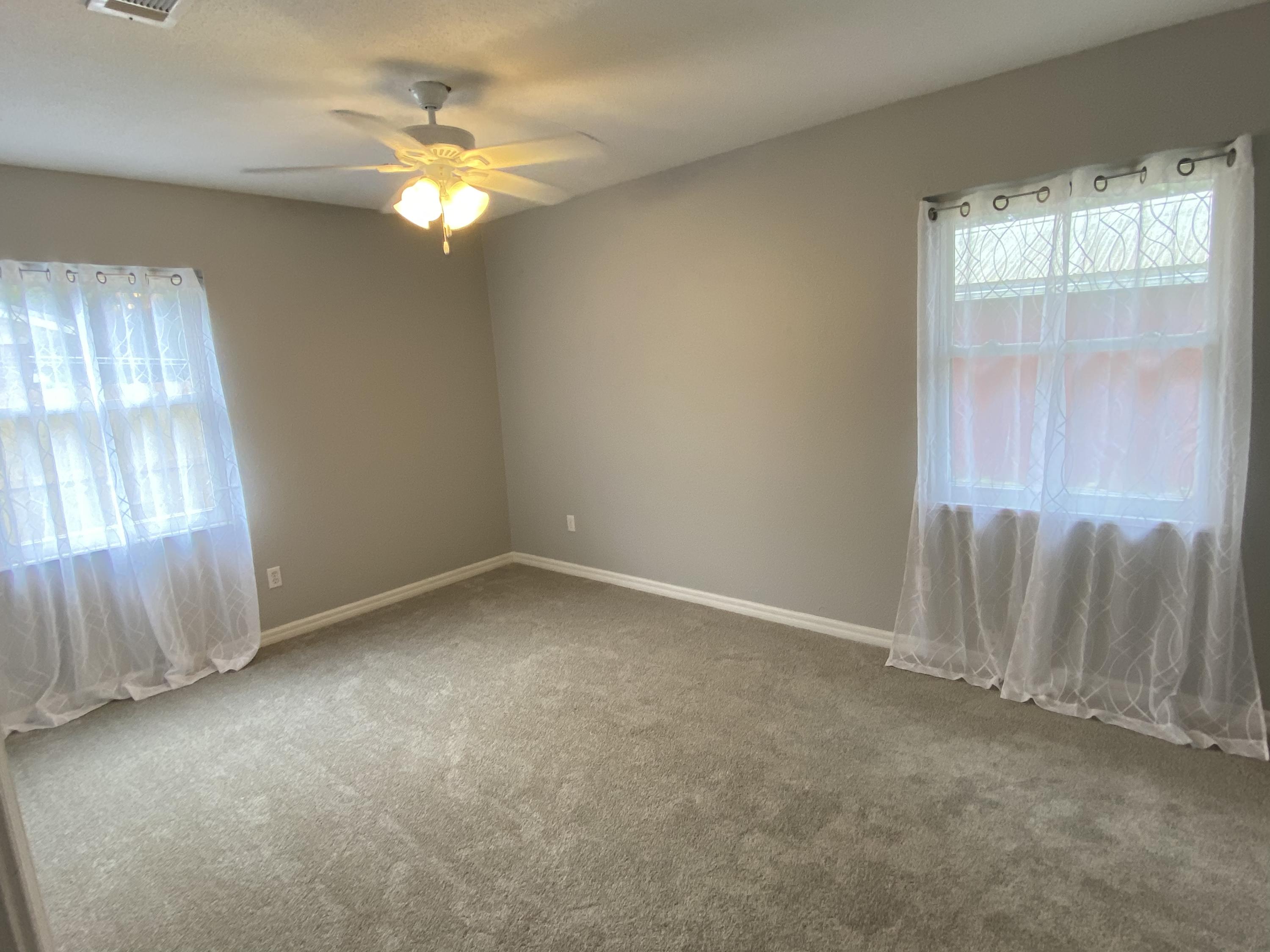 CAROL ANNE MANOR - Residential