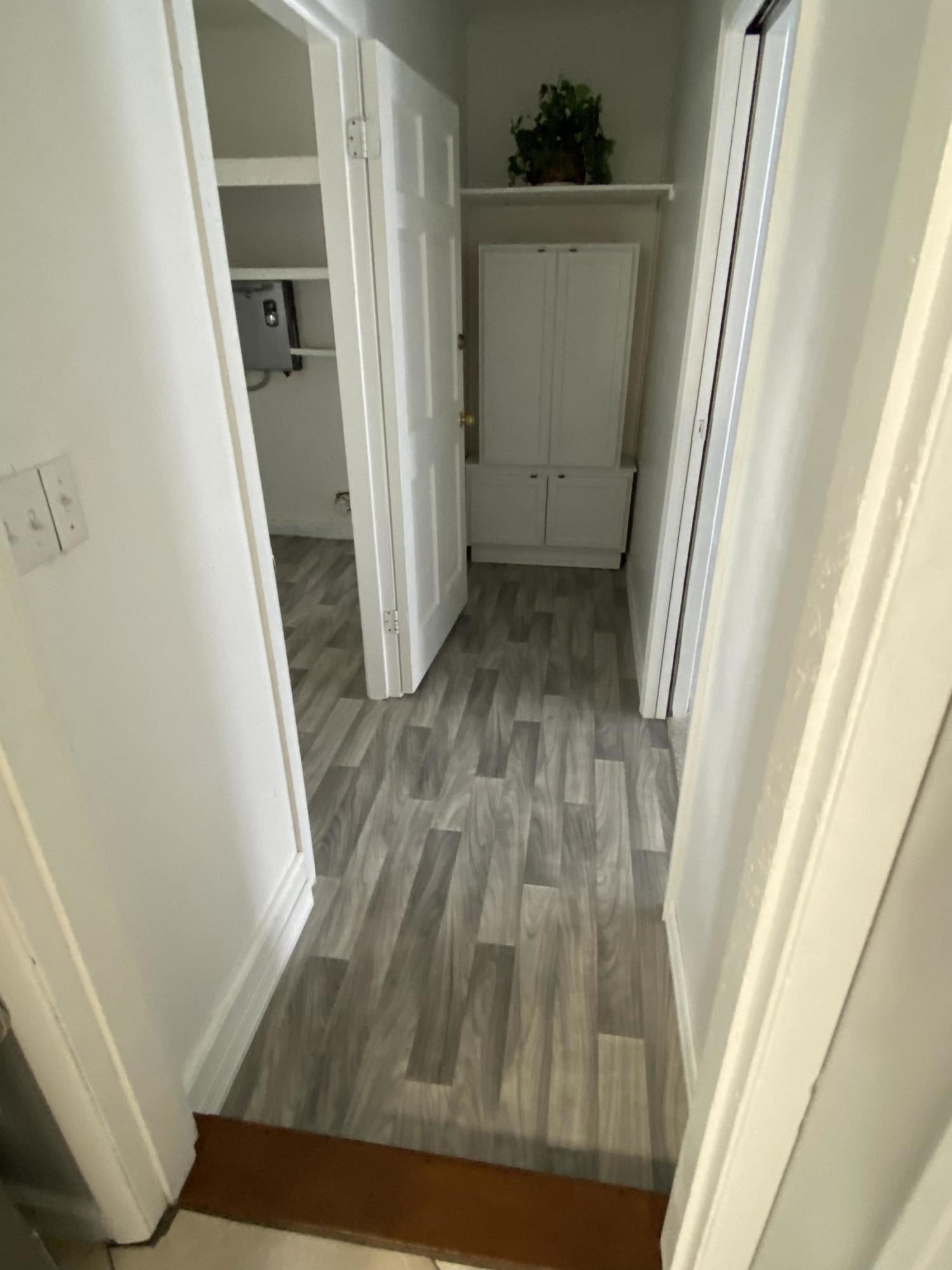 CAROL ANNE MANOR - Residential