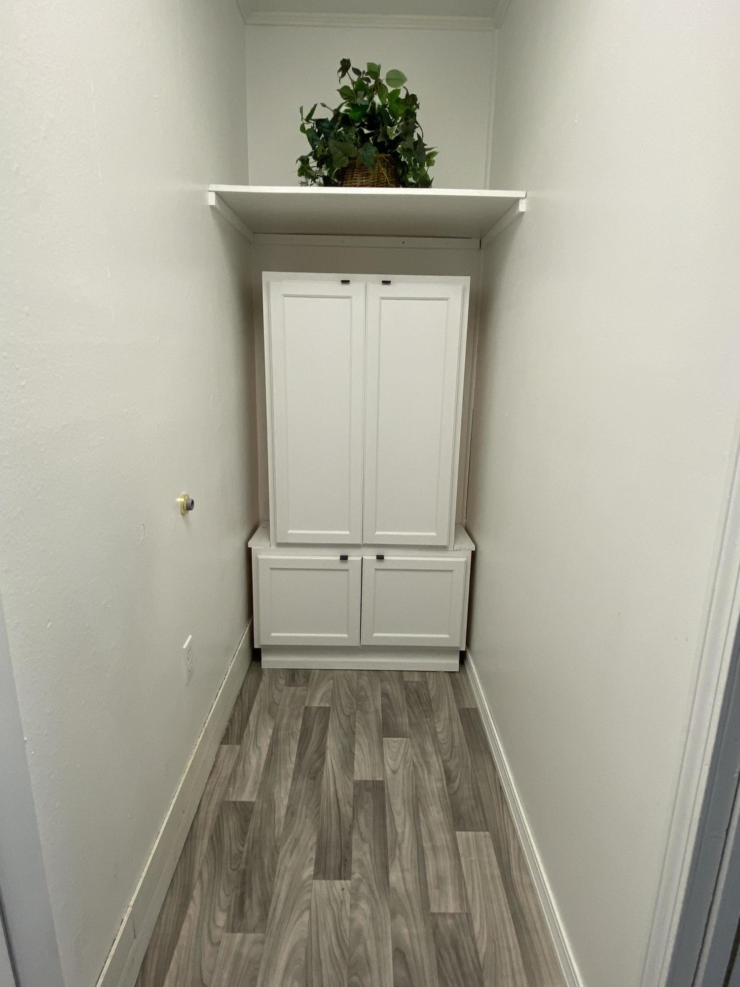 CAROL ANNE MANOR - Residential