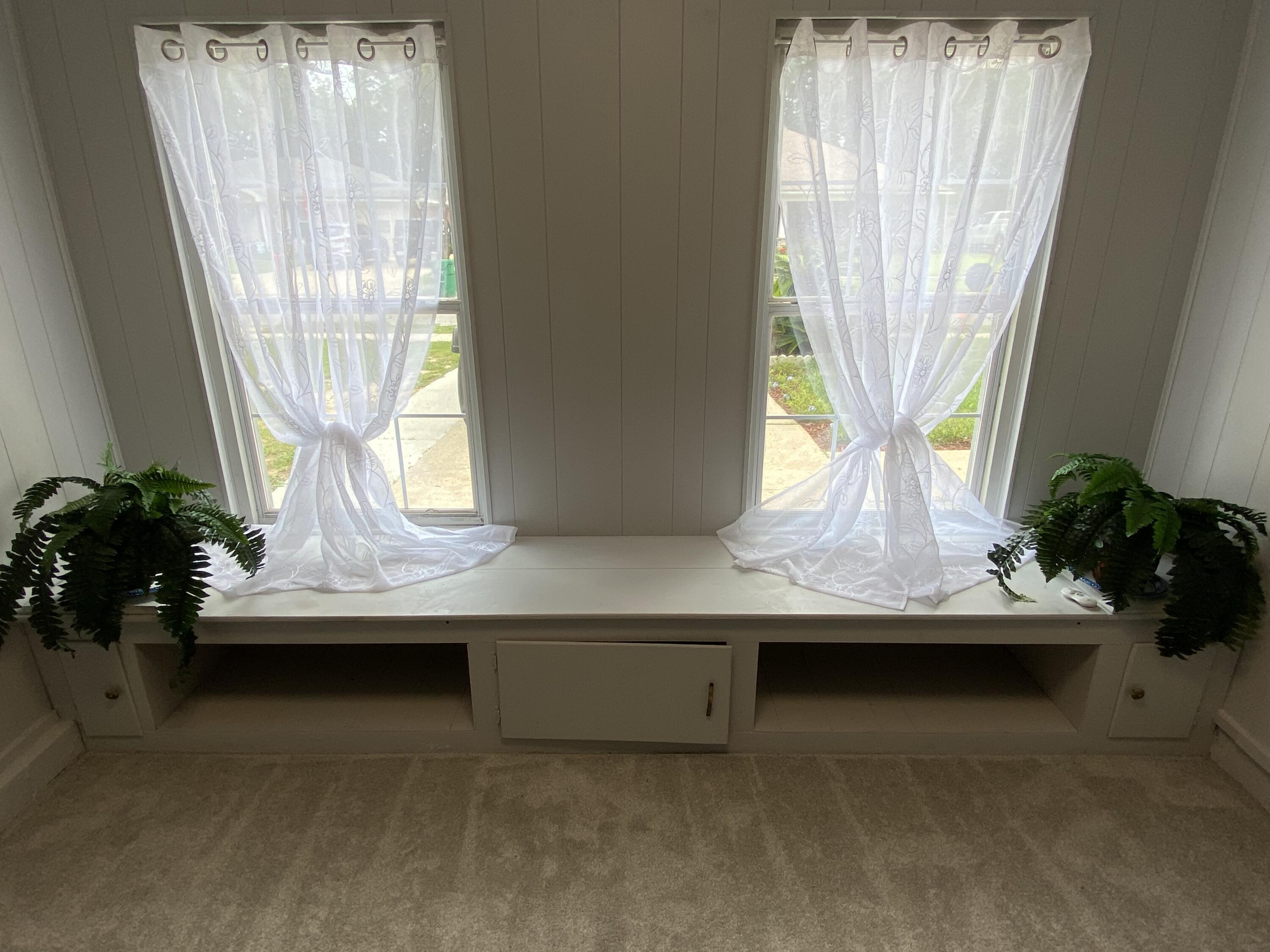 CAROL ANNE MANOR - Residential