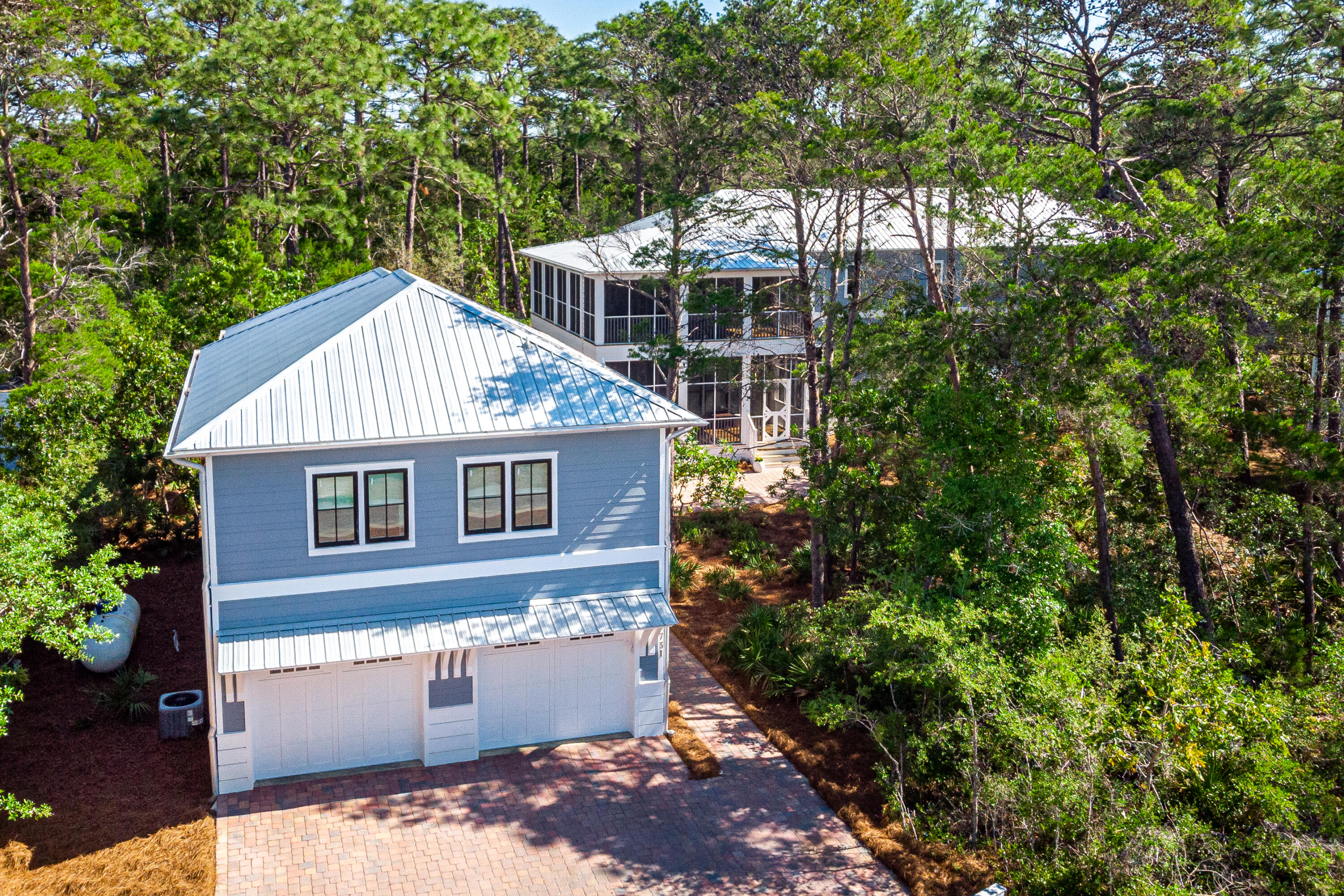 MAGNOLIA COTTAGES - Residential