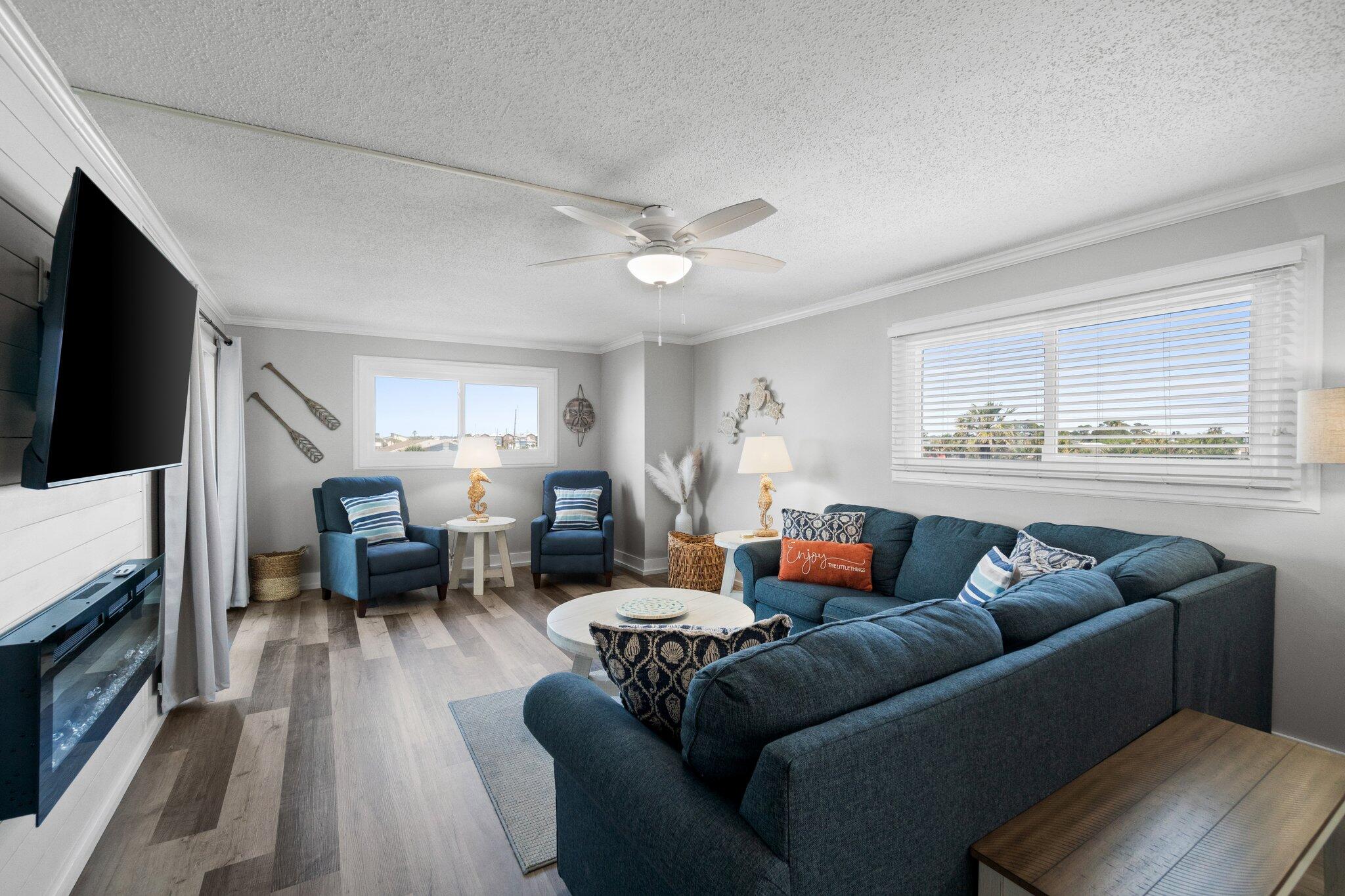 REGENCY TOWERS - Residential