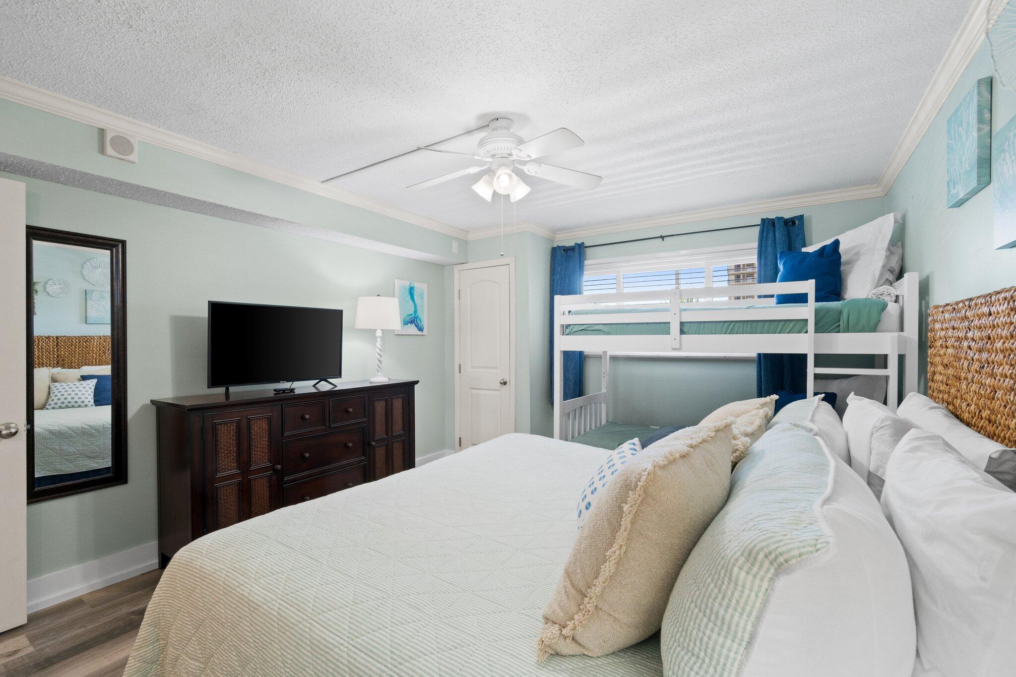 REGENCY TOWERS - Residential