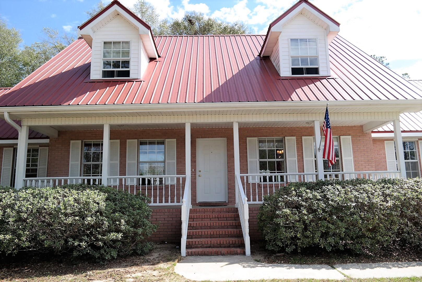 DEFUNIAK COUNTRY CLUB ESTATES - Residential