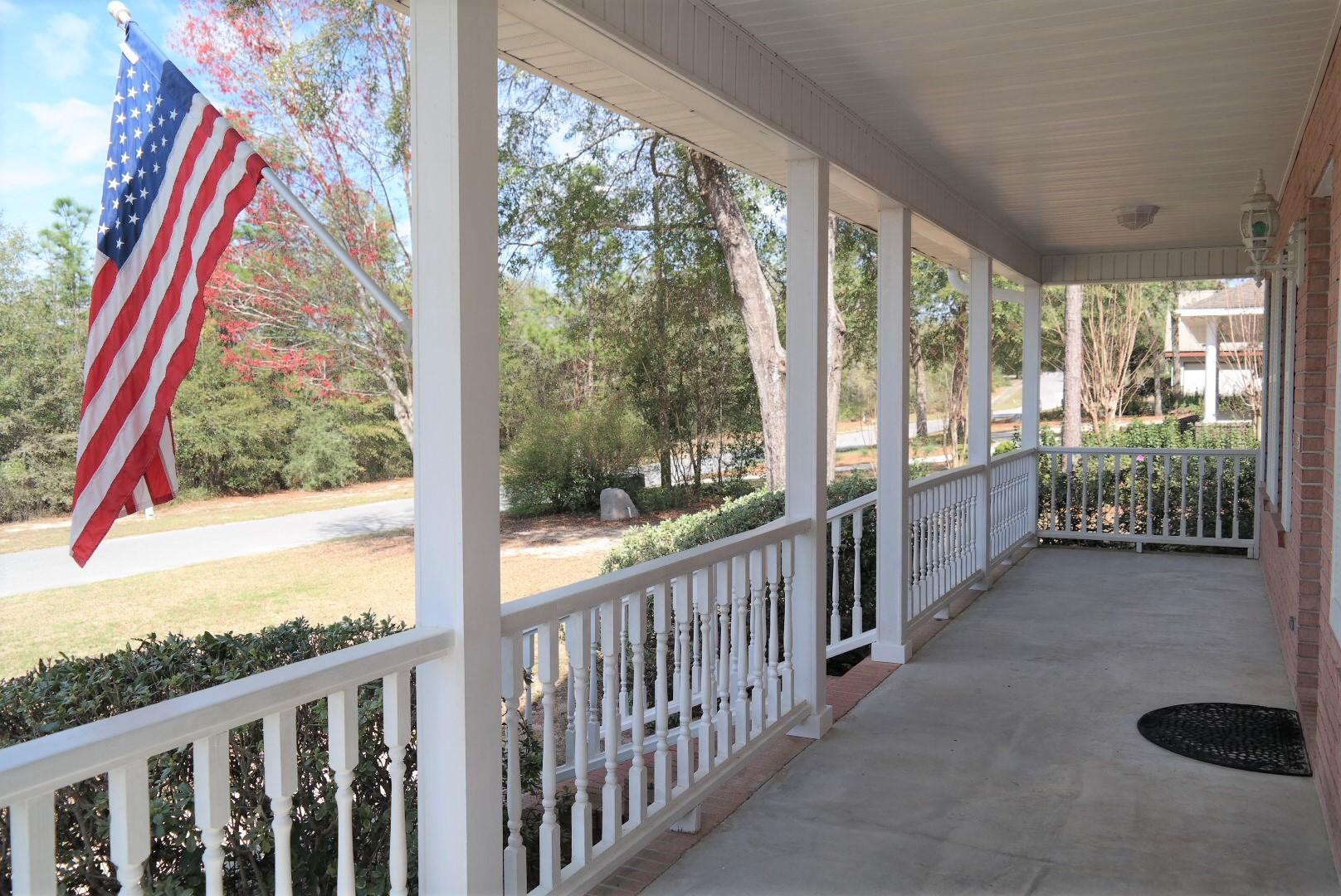 DEFUNIAK COUNTRY CLUB ESTATES - Residential