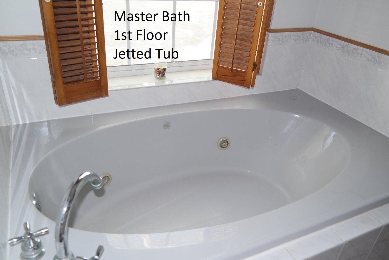 DEFUNIAK COUNTRY CLUB ESTATES - Residential